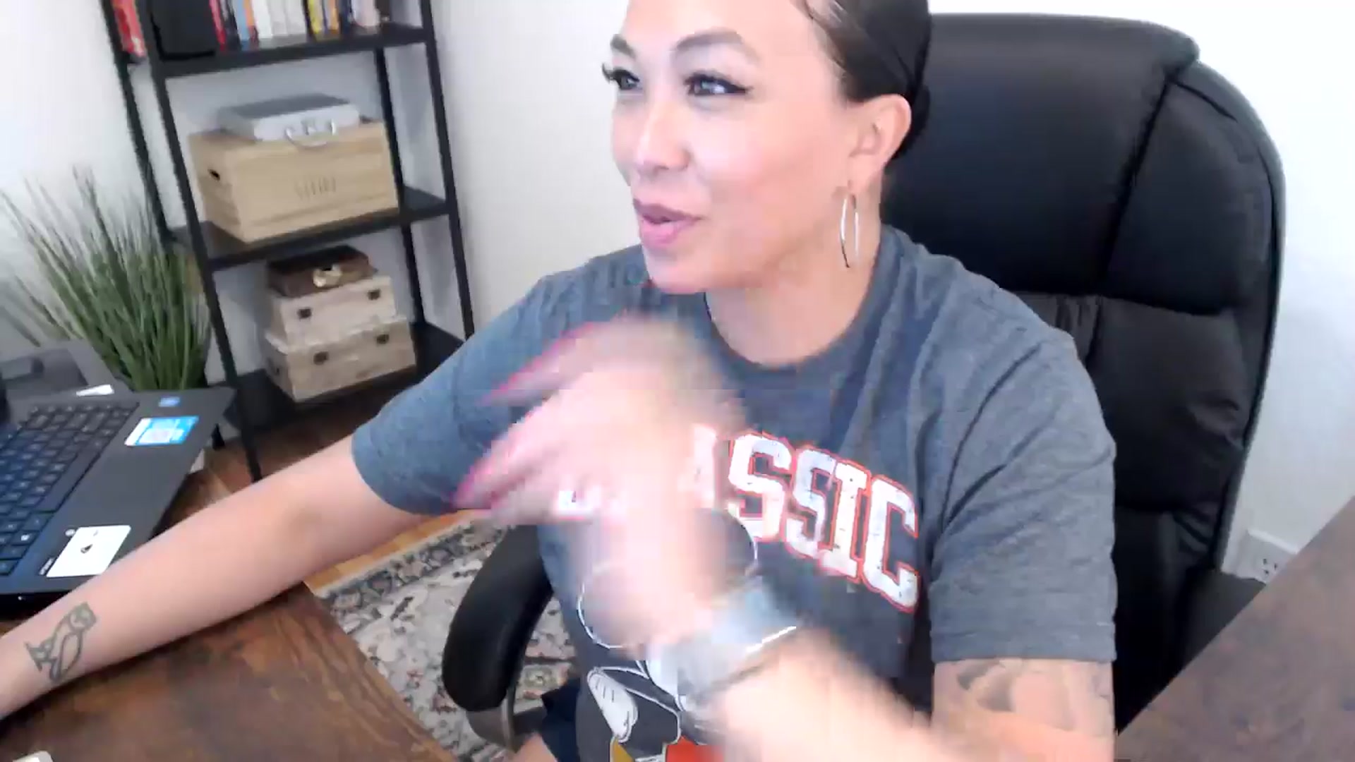 Gallery image thumbnail from MickaylaMoon's myfreecams stream on, 07/31/2024, 21:23 image 15 of 20
