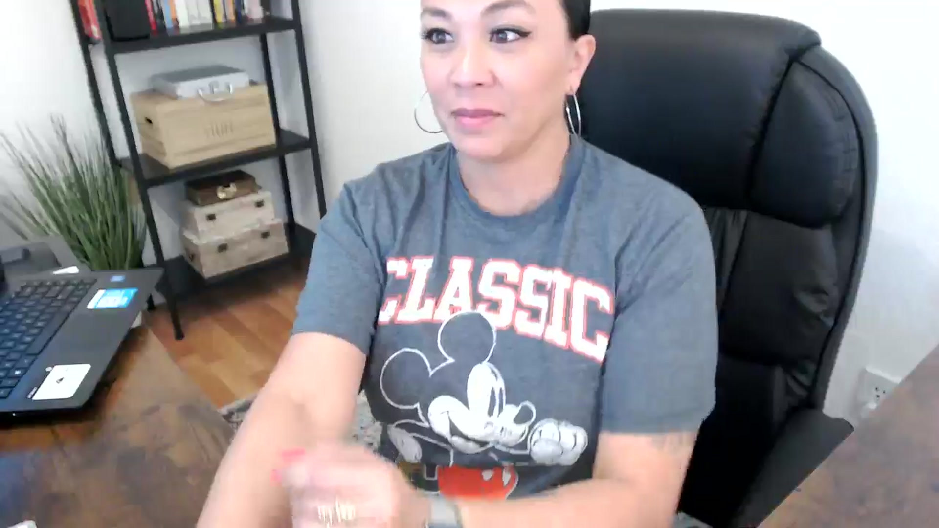 Gallery image thumbnail from MickaylaMoon's myfreecams stream on, 07/31/2024, 21:23 image 6 of 20