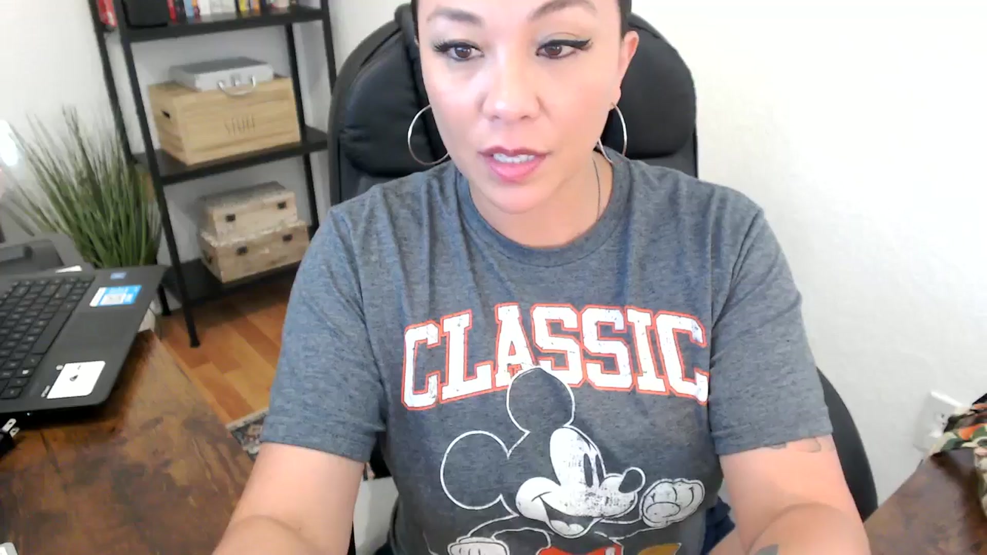 Gallery image thumbnail from MickaylaMoon's myfreecams stream on, 07/31/2024, 22:48 image 2 of 20