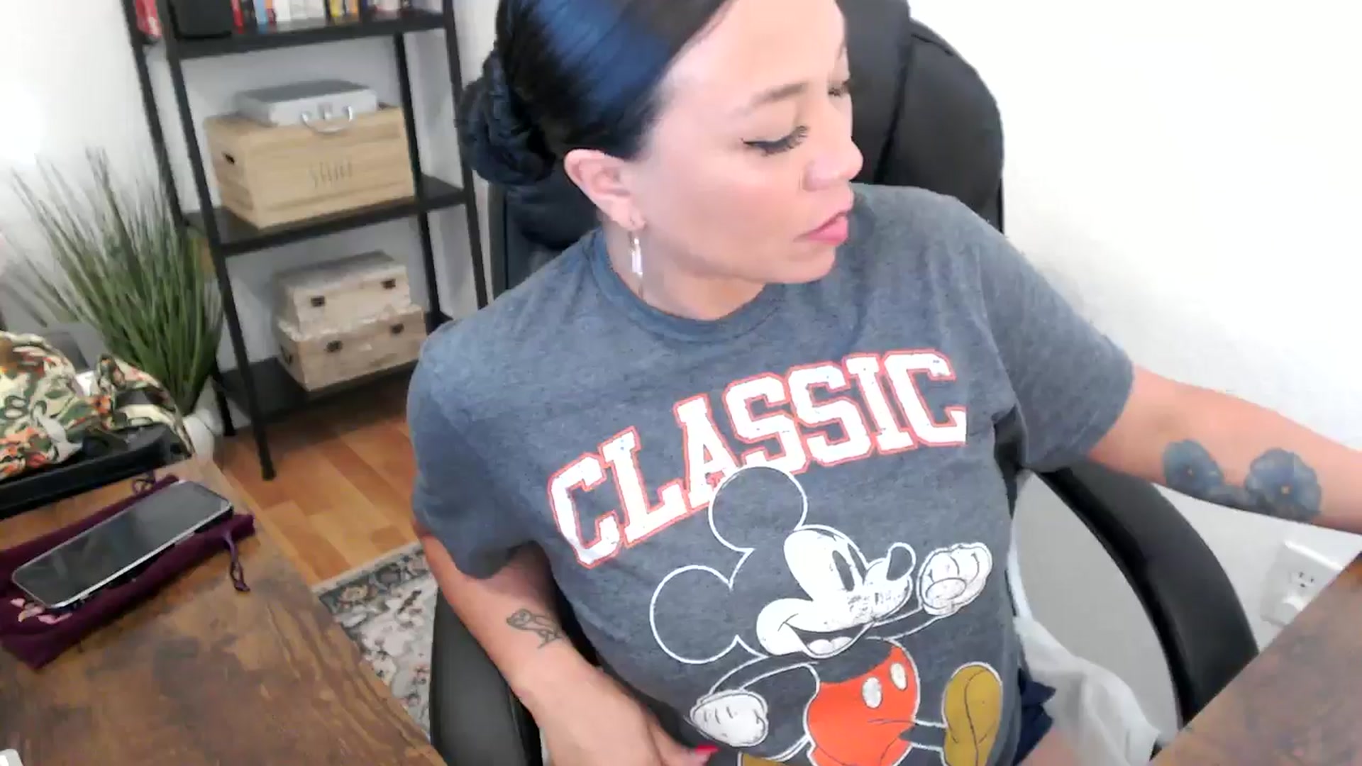 Gallery image thumbnail from MickaylaMoon's myfreecams stream on, 07/31/2024, 22:48 image 9 of 20
