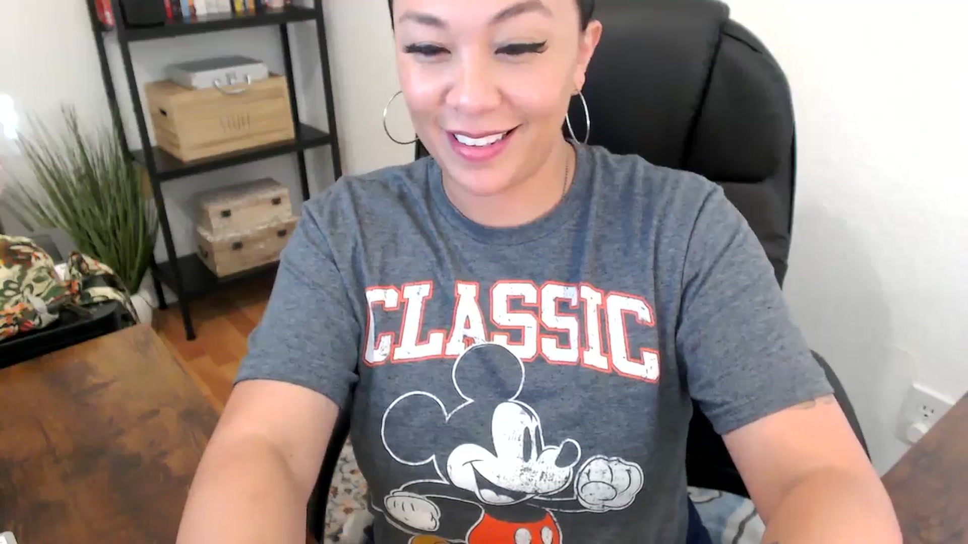 Gallery image thumbnail from MickaylaMoon's myfreecams stream on, 07/31/2024, 22:48 image 5 of 20
