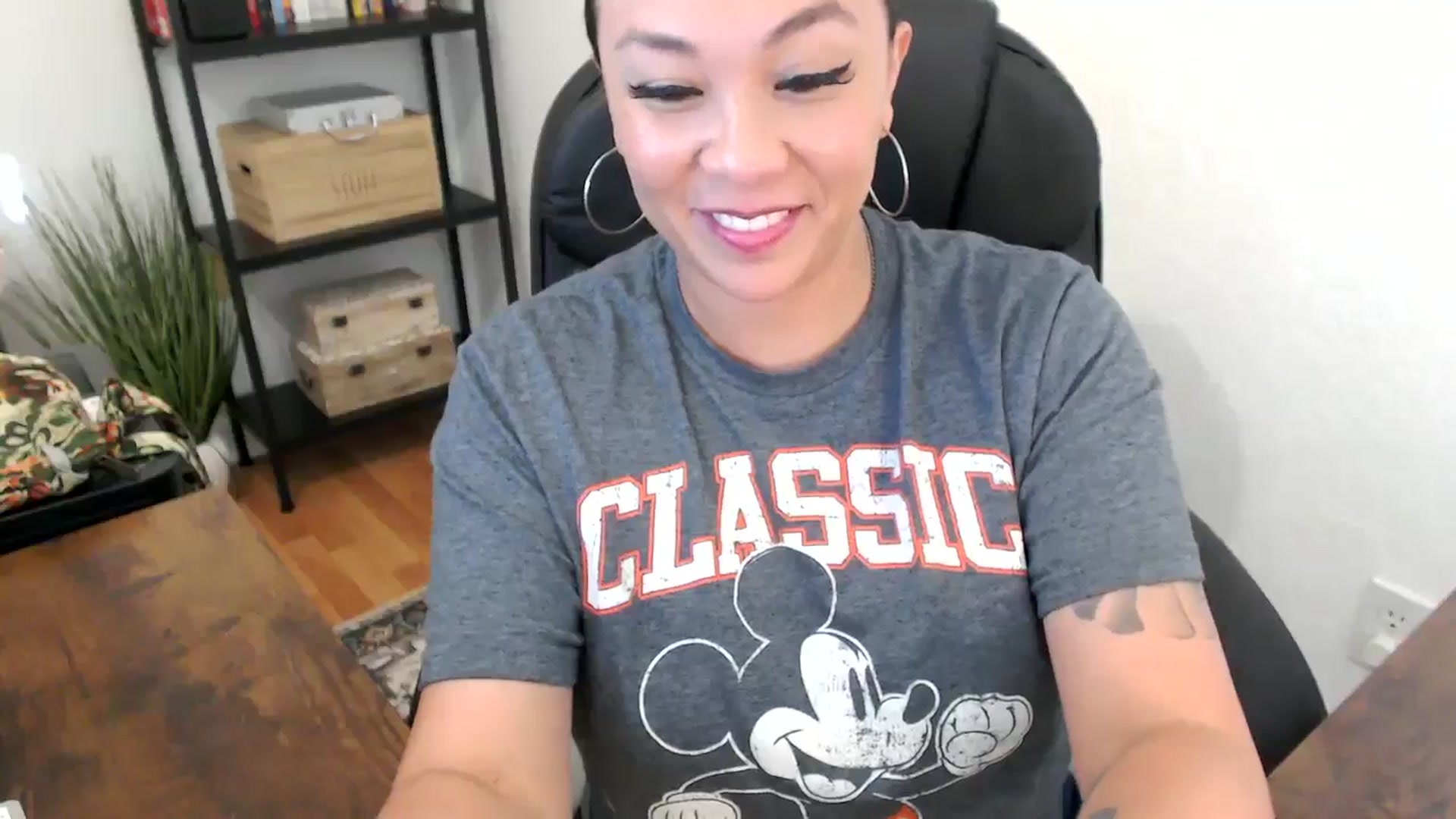 Gallery image thumbnail from MickaylaMoon's myfreecams stream on, 07/31/2024, 22:48 image 4 of 20