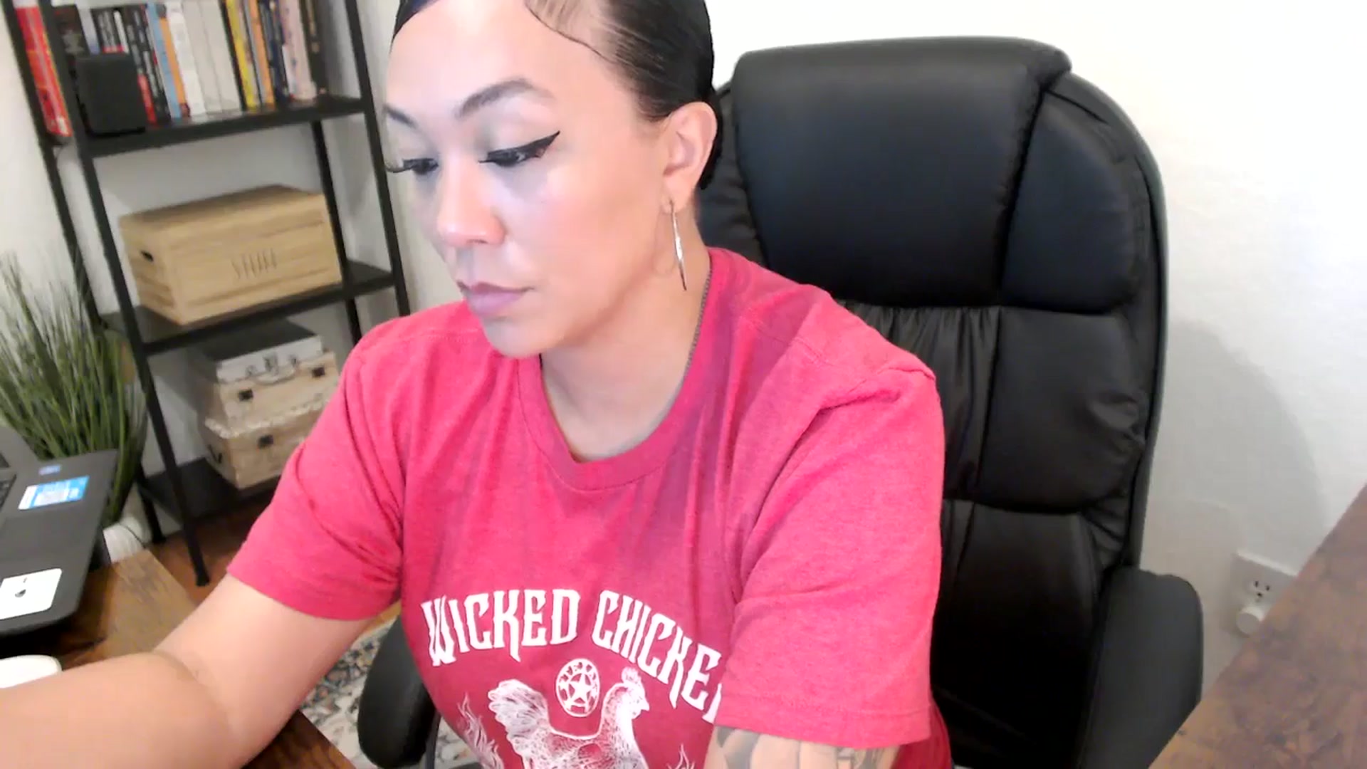 Gallery image thumbnail from MickaylaMoon's myfreecams stream on, 08/01/2024, 17:26 image 17 of 20