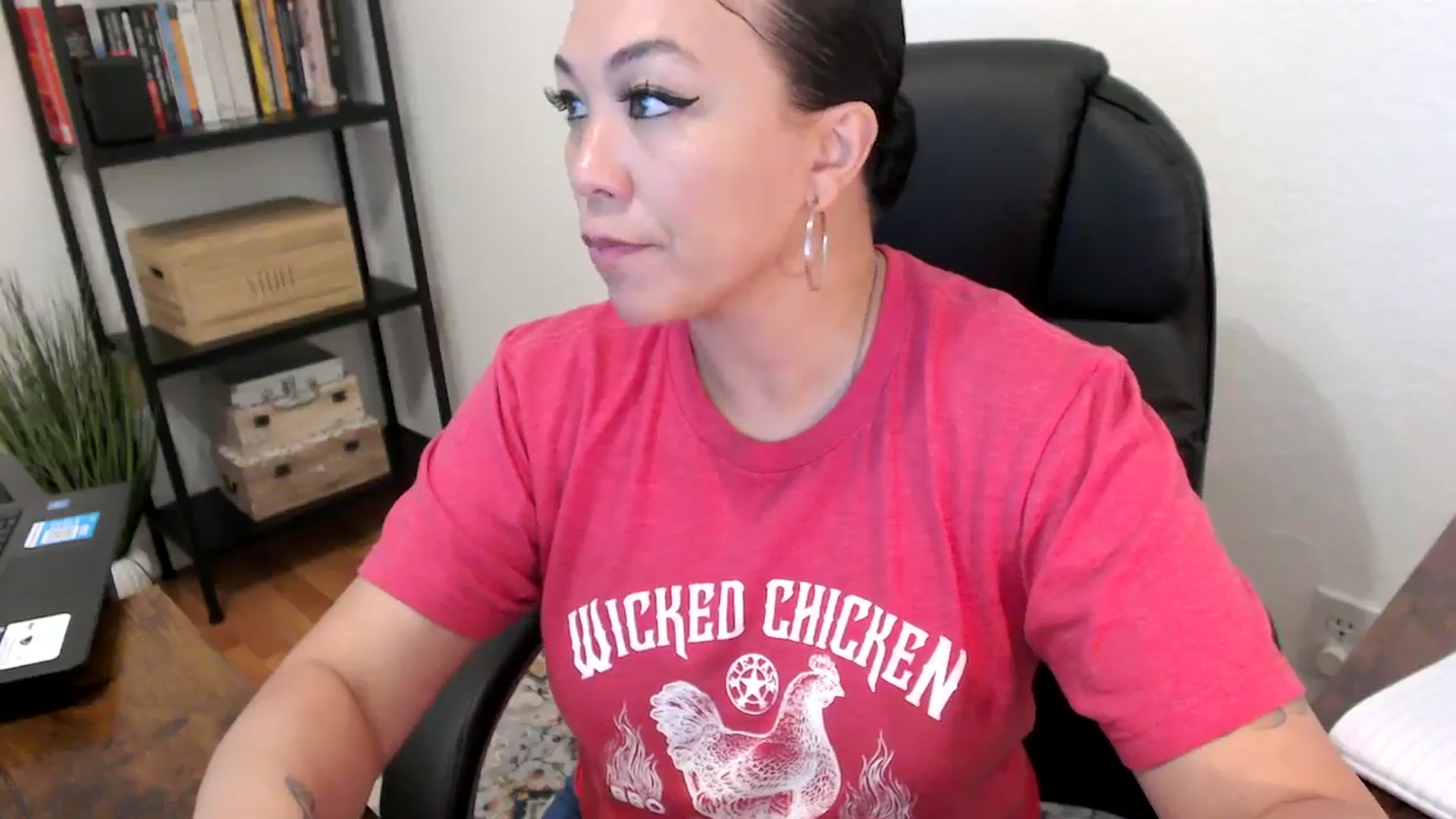 Gallery image thumbnail from MickaylaMoon's myfreecams stream on, 08/01/2024, 17:26 image 8 of 20