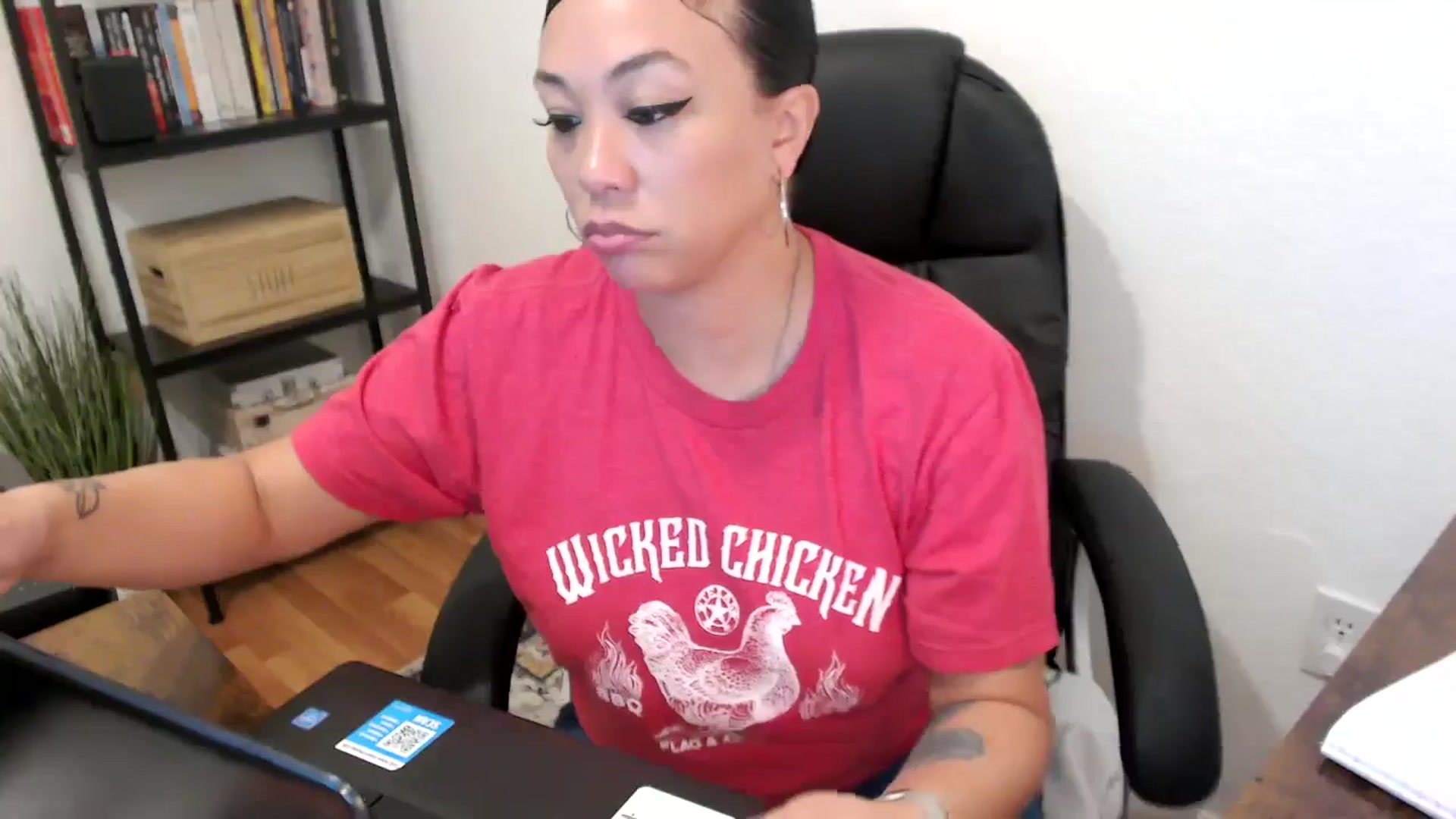 Gallery image thumbnail from MickaylaMoon's myfreecams stream on, 08/01/2024, 17:26 image 7 of 20