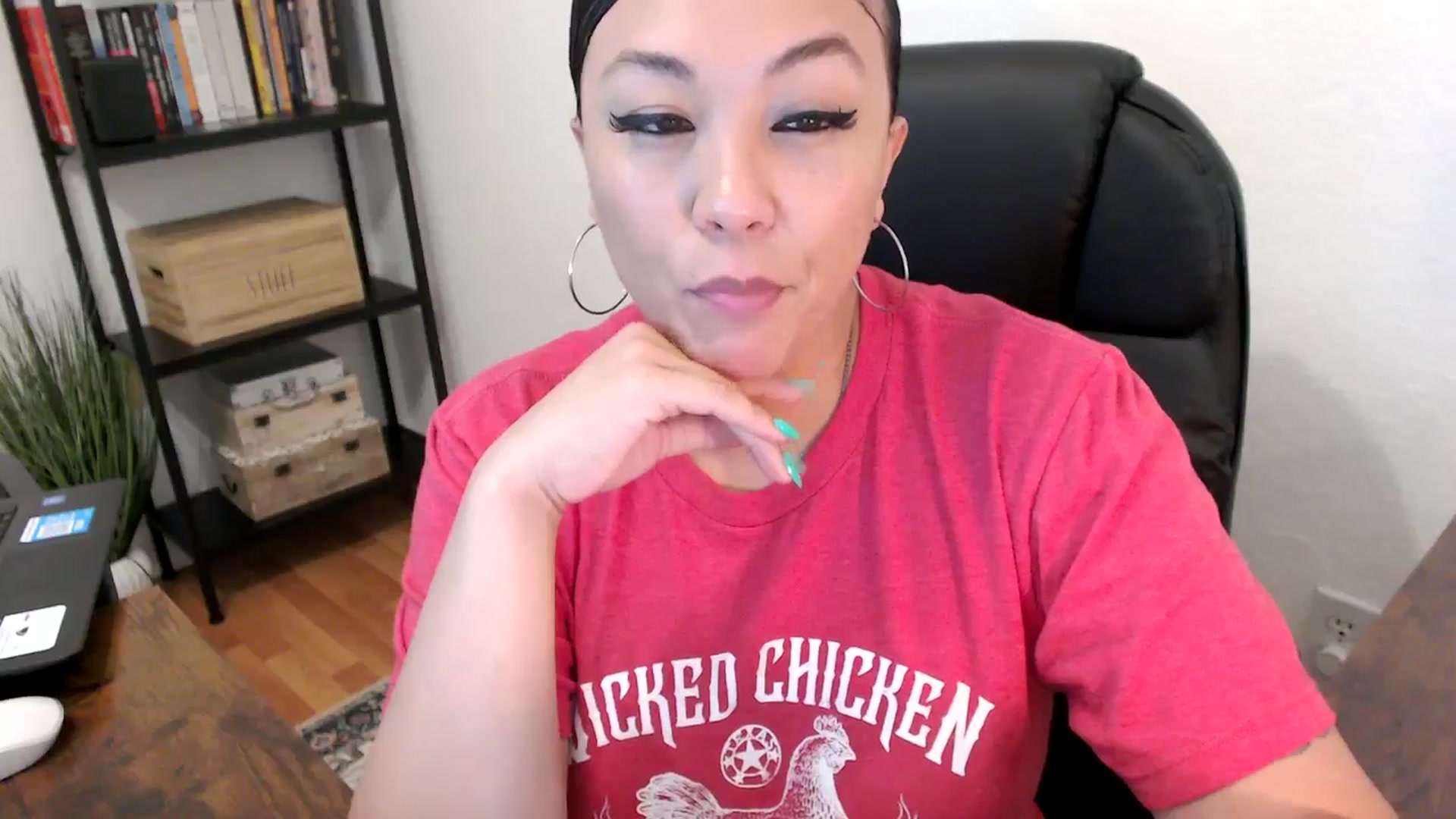 Gallery image thumbnail from MickaylaMoon's myfreecams stream on, 08/01/2024, 18:08 image 13 of 20