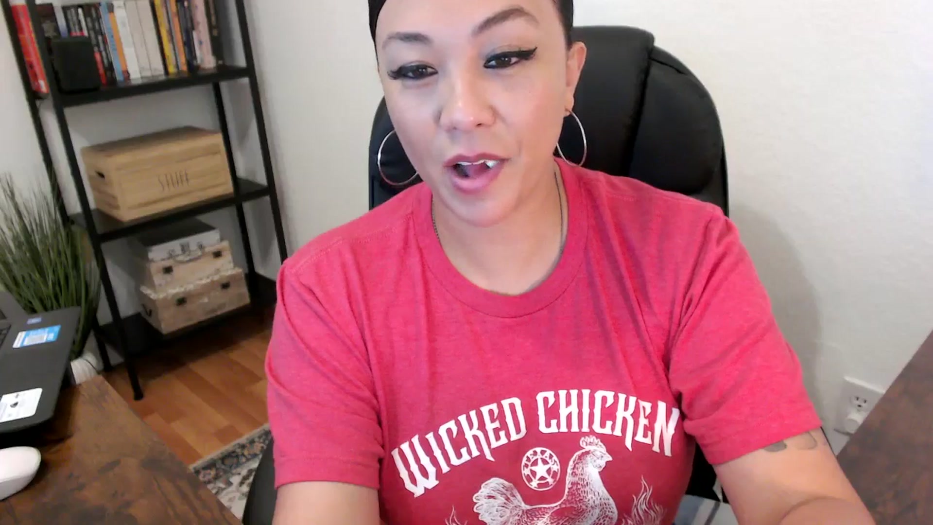 Gallery image thumbnail from MickaylaMoon's myfreecams stream on, 08/01/2024, 18:08 image 18 of 20