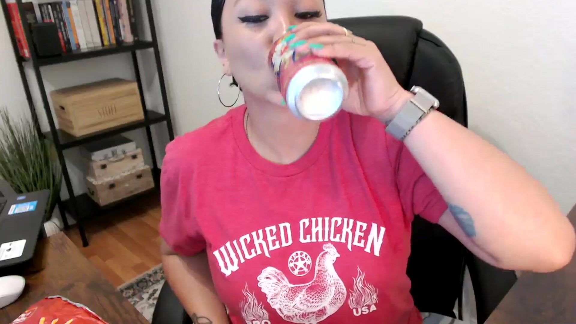 Gallery image thumbnail from MickaylaMoon's myfreecams stream on, 08/01/2024, 18:08 image 11 of 20