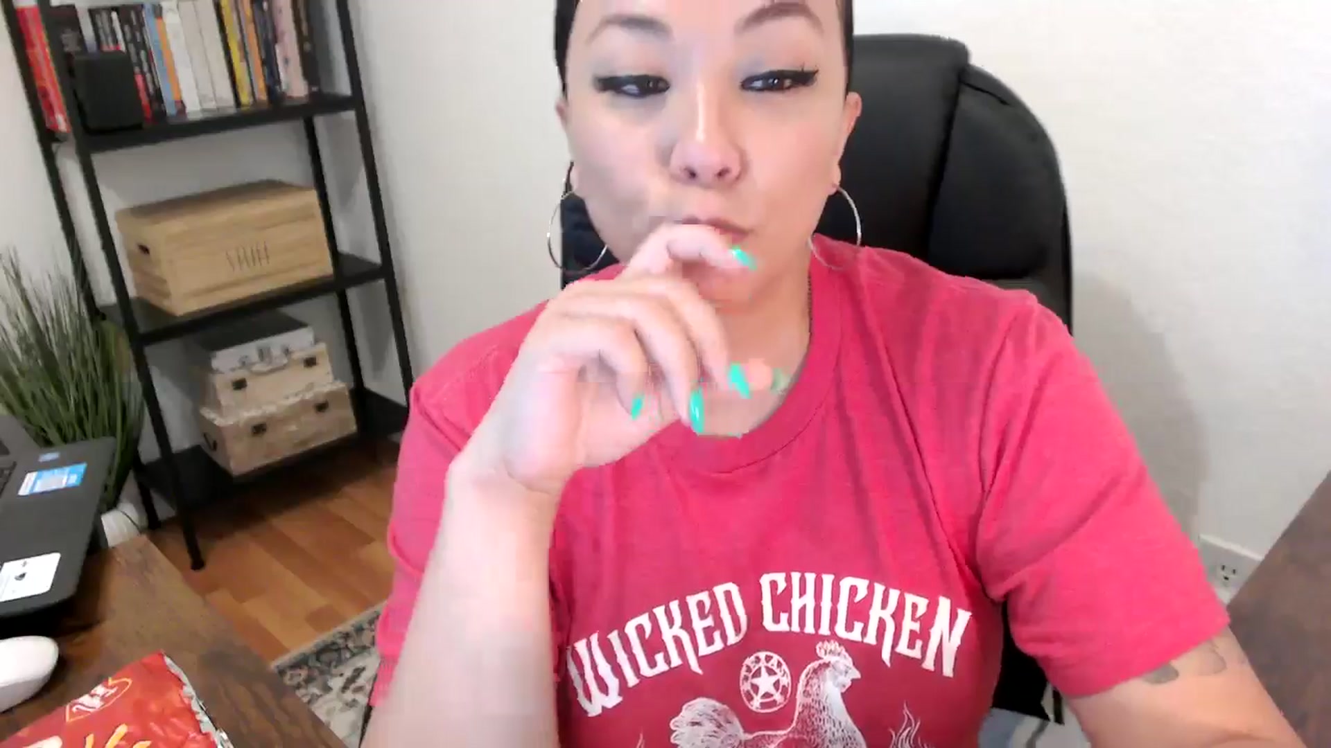 Gallery image thumbnail from MickaylaMoon's myfreecams stream on, 08/01/2024, 18:08 image 3 of 20