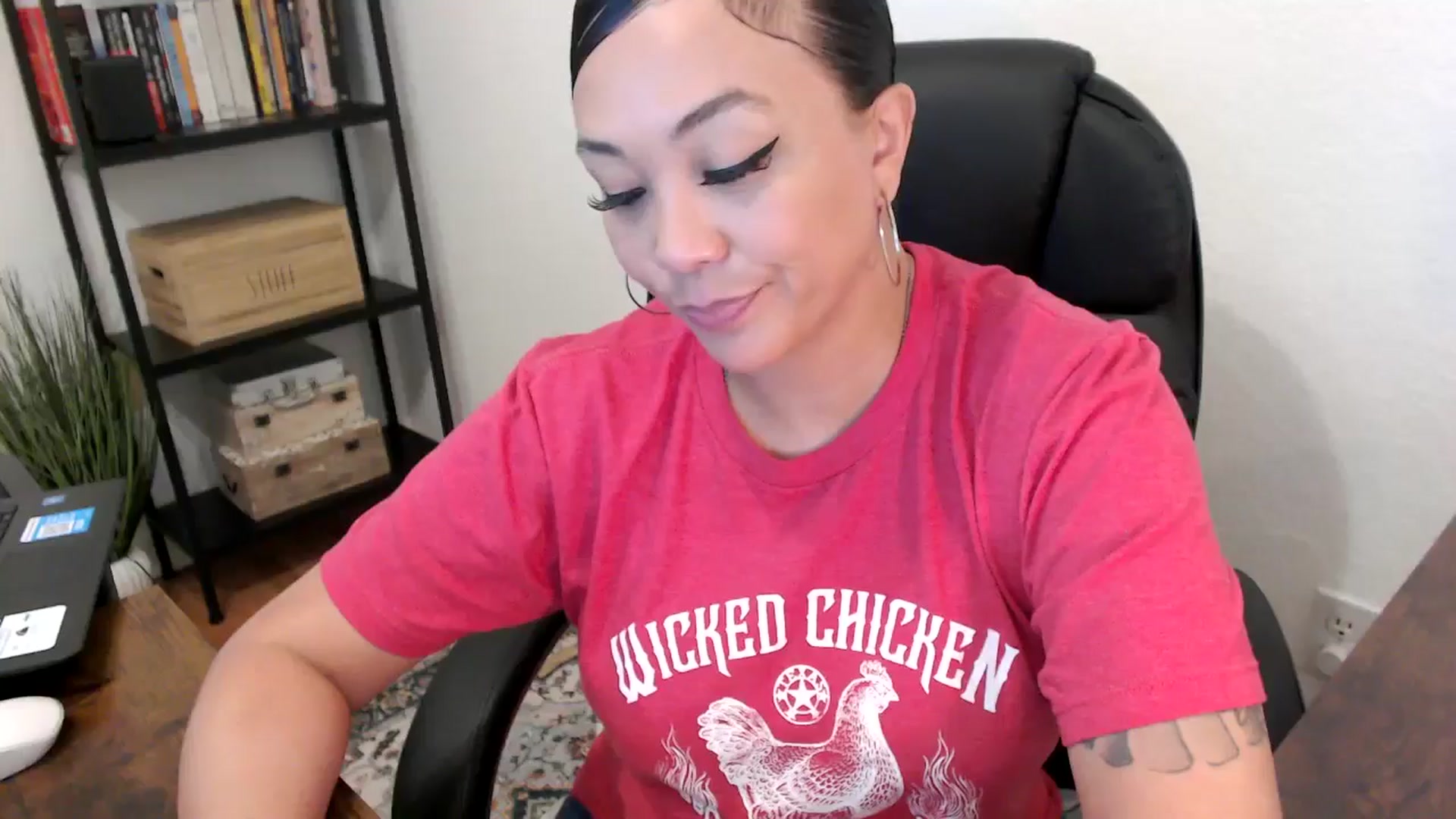 Gallery image thumbnail from MickaylaMoon's myfreecams stream on, 08/01/2024, 18:08 image 1 of 20