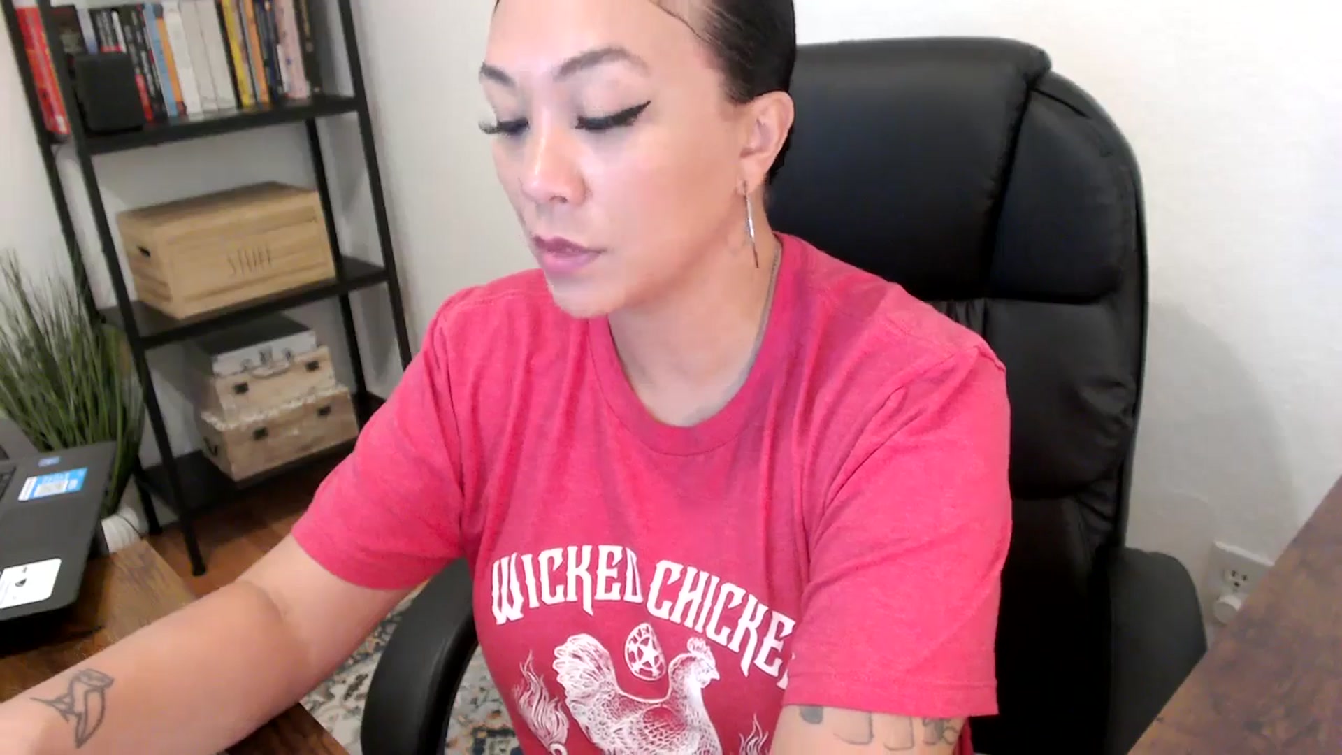 Gallery image thumbnail from MickaylaMoon's myfreecams stream on, 08/01/2024, 18:29 image 20 of 20