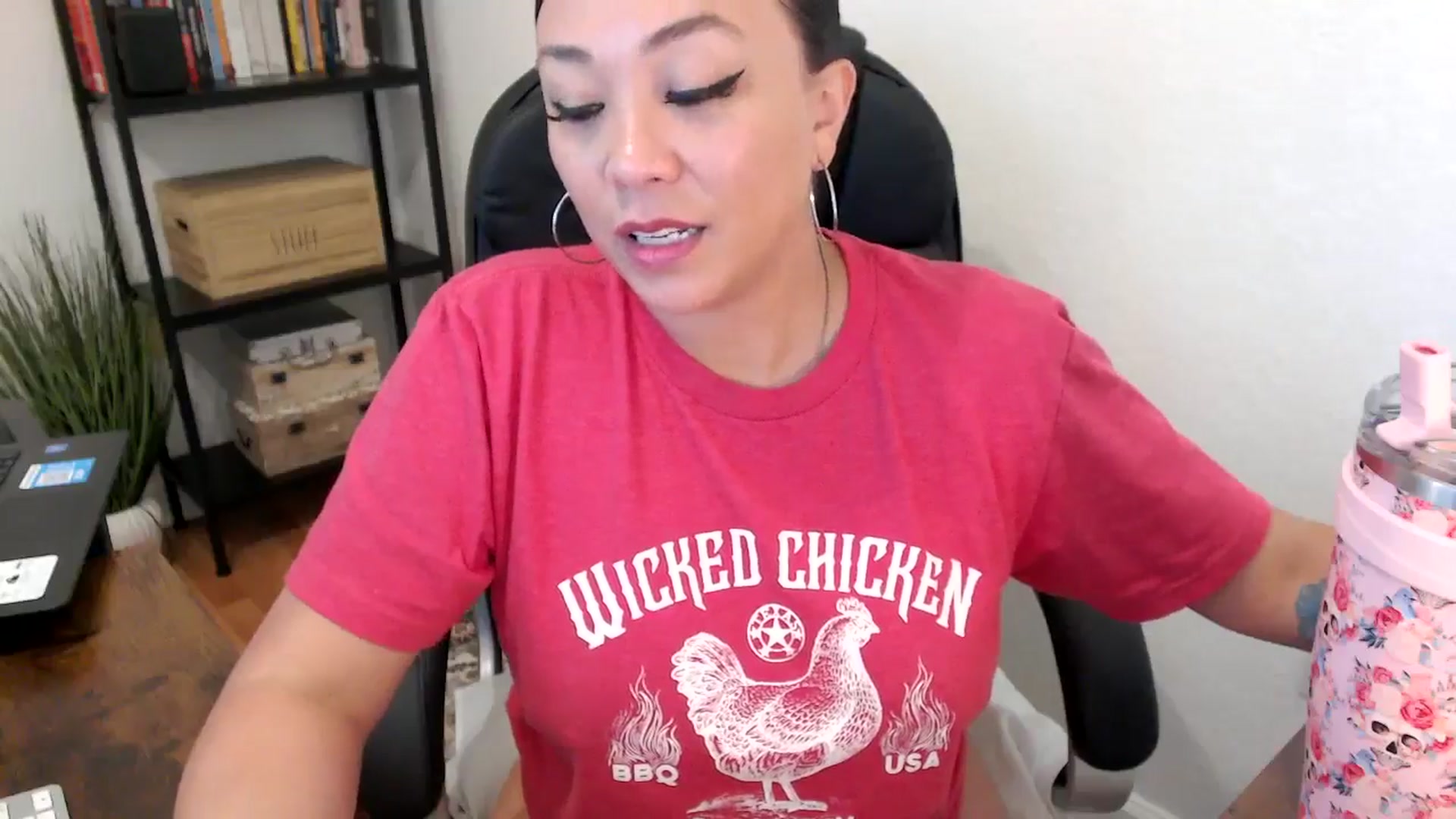 Gallery image thumbnail from MickaylaMoon's myfreecams stream on, 08/01/2024, 19:37 image 6 of 20