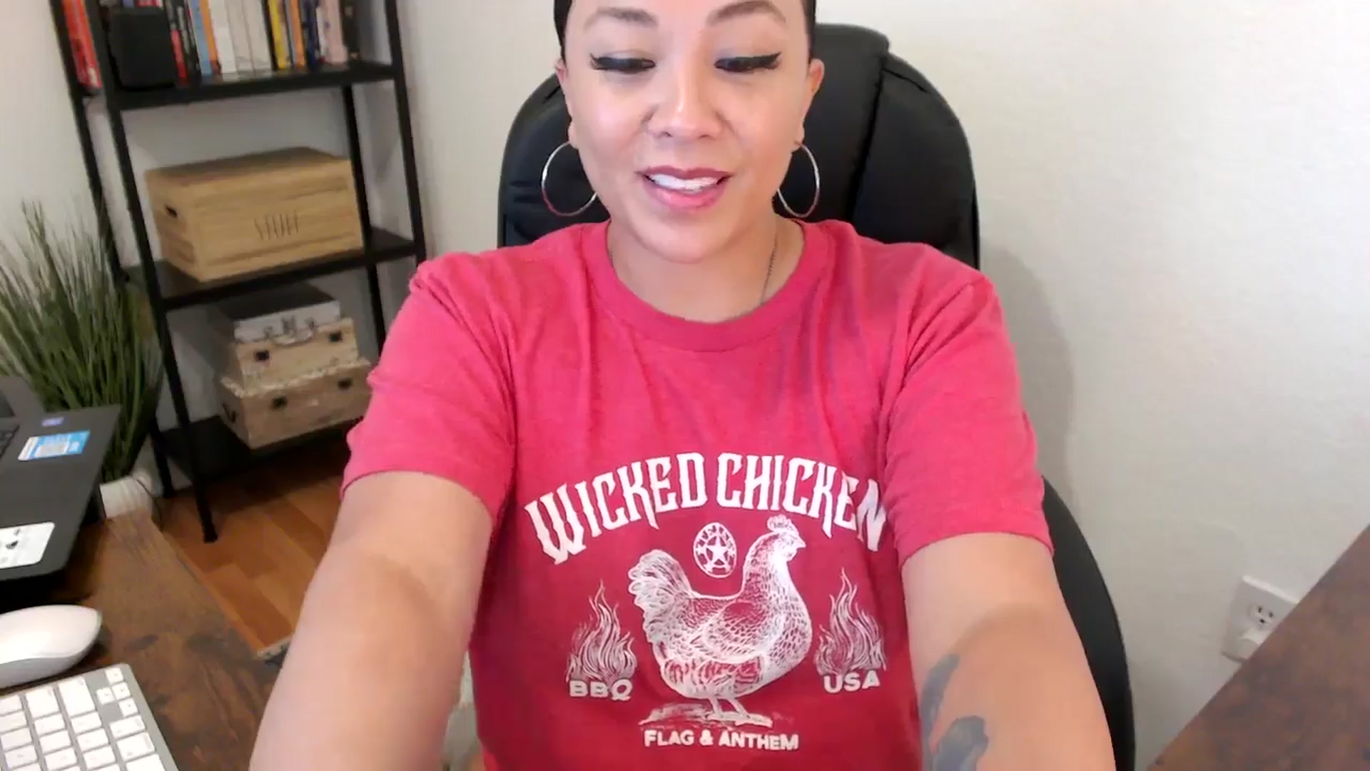 Gallery image thumbnail from MickaylaMoon's myfreecams stream on, 08/01/2024, 19:37 image 17 of 20