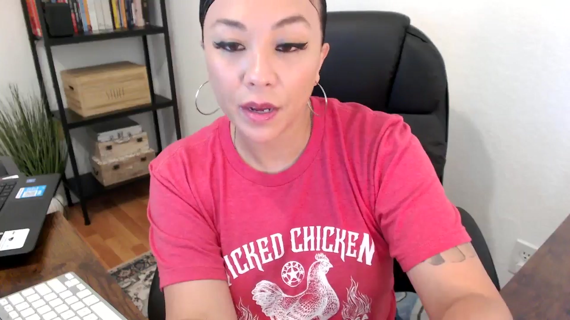 Gallery image thumbnail from MickaylaMoon's myfreecams stream on, 08/01/2024, 20:14 image 10 of 20