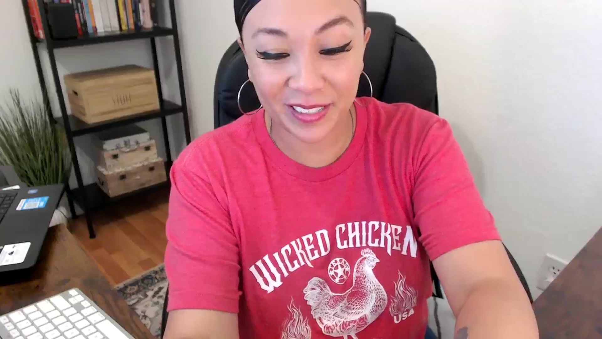 Gallery image thumbnail from MickaylaMoon's myfreecams stream on, 08/01/2024, 20:14 image 5 of 20