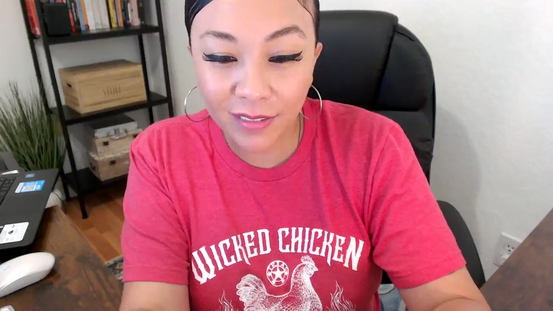 Gallery image thumbnail from MickaylaMoon's myfreecams stream on, 08/01/2024, 20:14 image 20 of 20