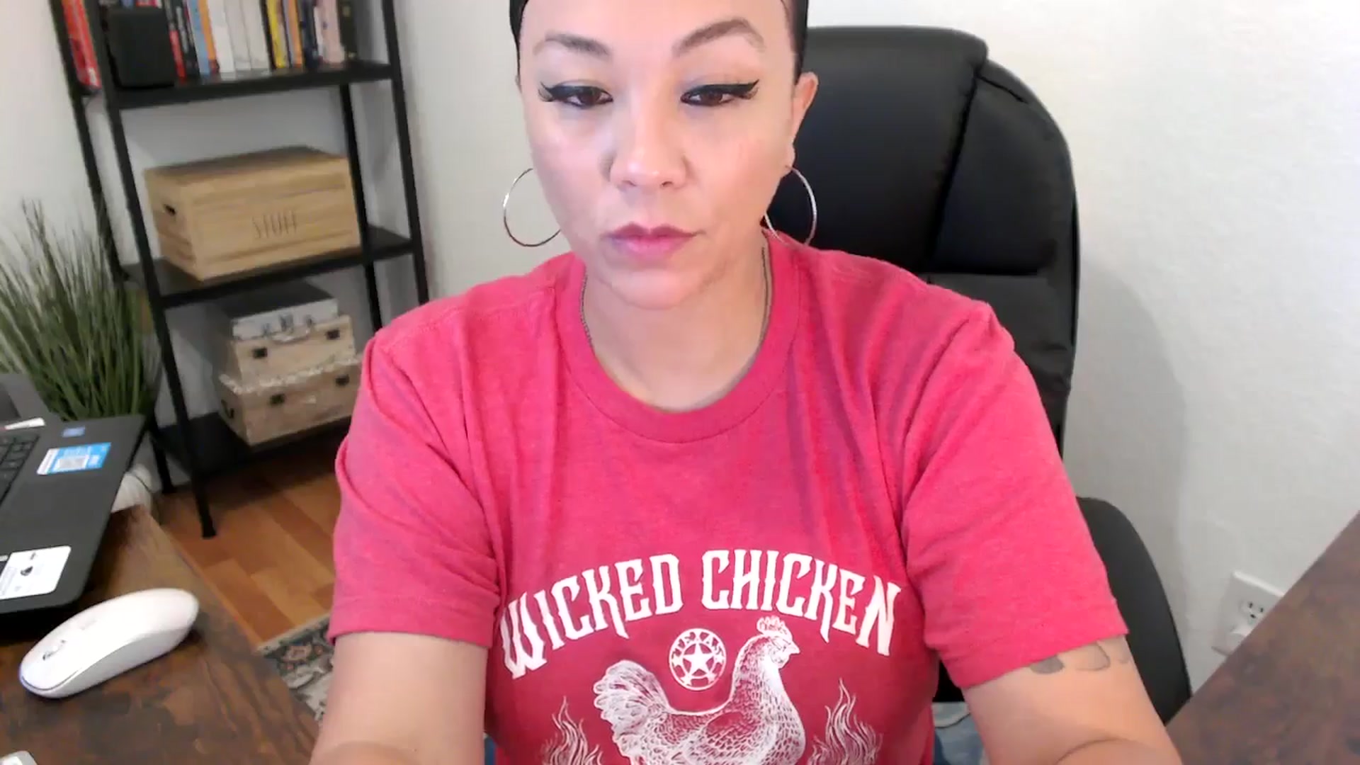 Gallery image thumbnail from MickaylaMoon's myfreecams stream on, 08/01/2024, 20:14 image 15 of 20