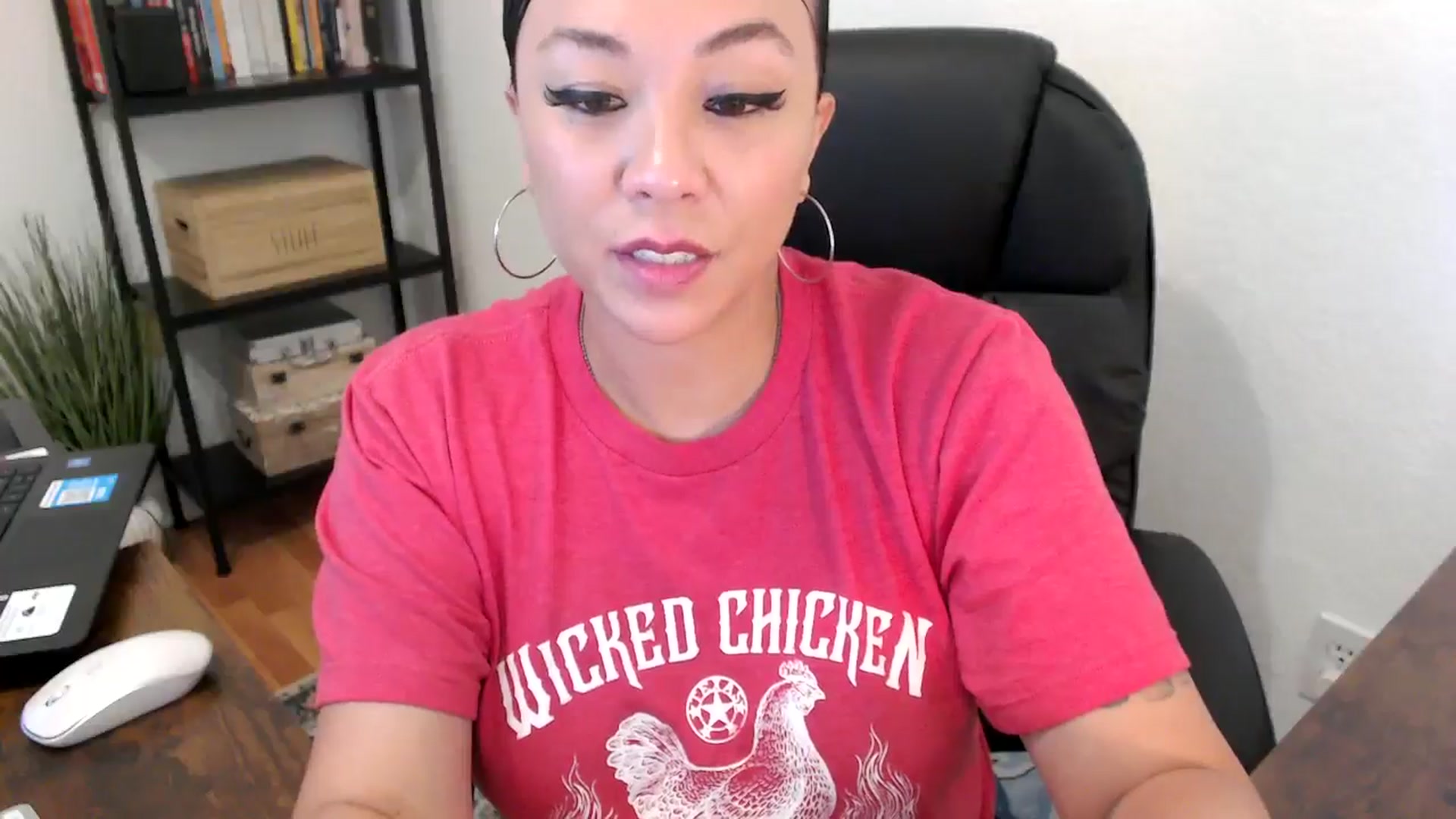 Gallery image thumbnail from MickaylaMoon's myfreecams stream on, 08/01/2024, 20:14 image 14 of 20