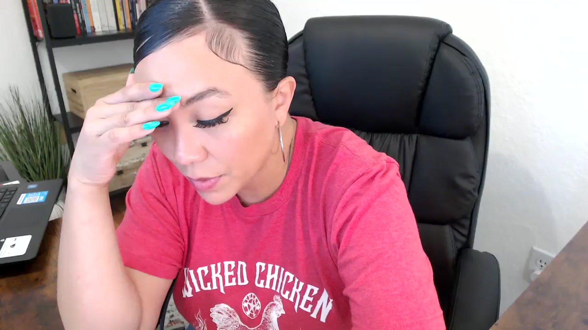 Gallery image thumbnail from MickaylaMoon's myfreecams stream on, 08/01/2024, 22:21 image 2 of 20