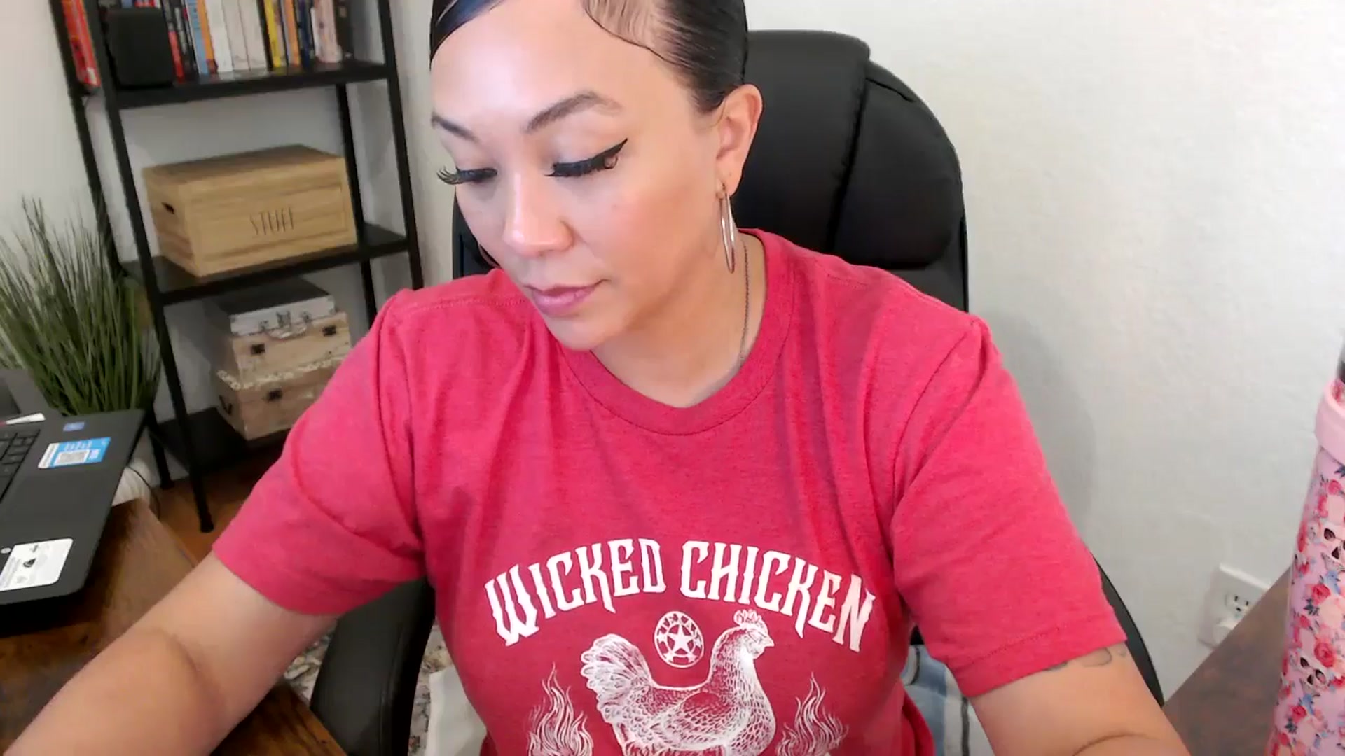 Gallery image thumbnail from MickaylaMoon's myfreecams stream on, 08/01/2024, 22:21 image 8 of 20