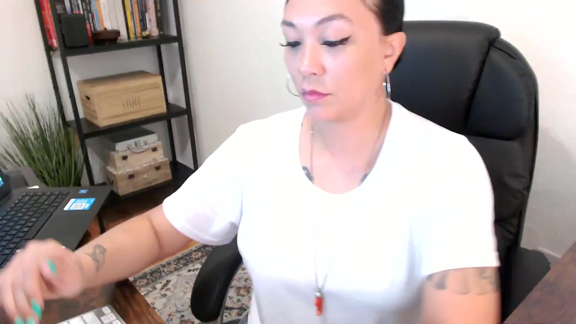Gallery image thumbnail from MickaylaMoon's myfreecams stream on, 08/02/2024, 14:52 image 20 of 20