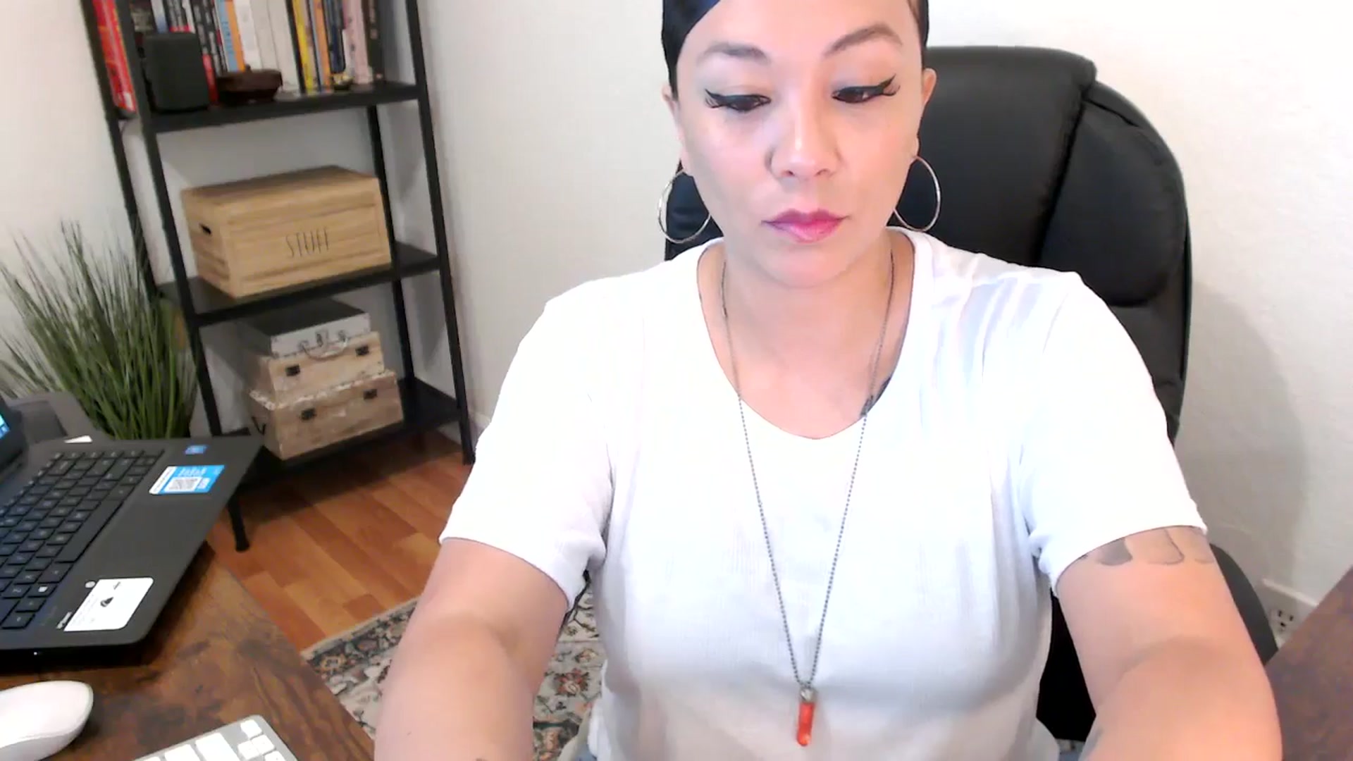 Gallery image thumbnail from MickaylaMoon's myfreecams stream on, 08/02/2024, 14:52 image 4 of 20