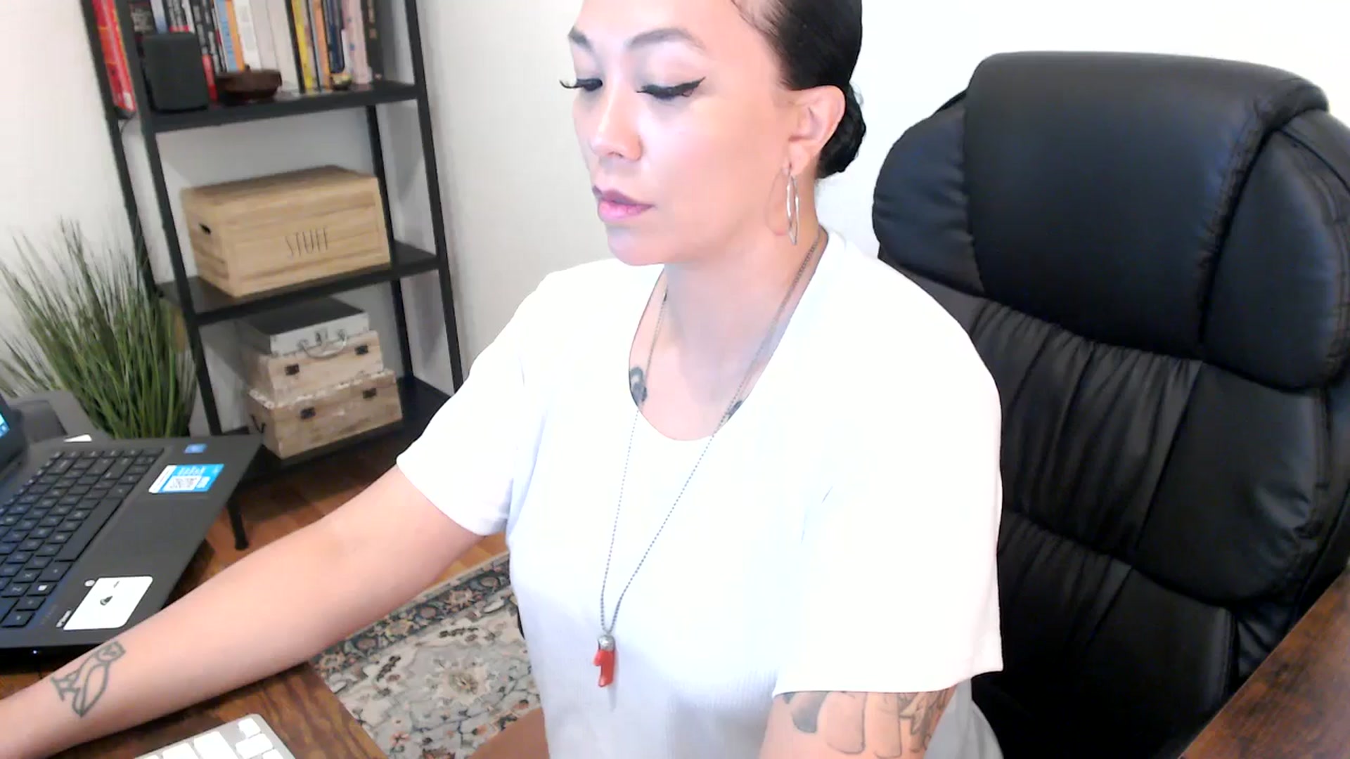 Gallery image thumbnail from MickaylaMoon's myfreecams stream on, 08/02/2024, 14:52 image 19 of 20