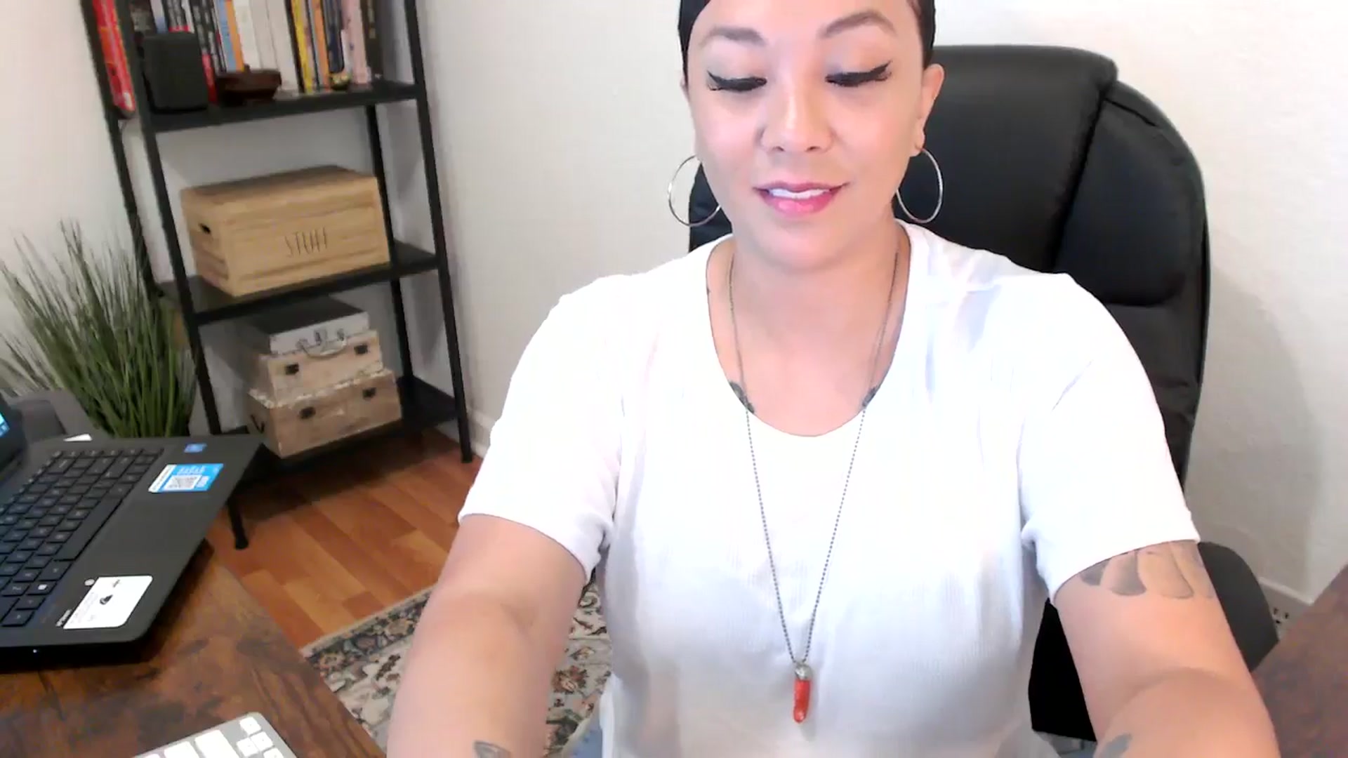 Gallery image thumbnail from MickaylaMoon's myfreecams stream on, 08/02/2024, 14:52 image 9 of 20