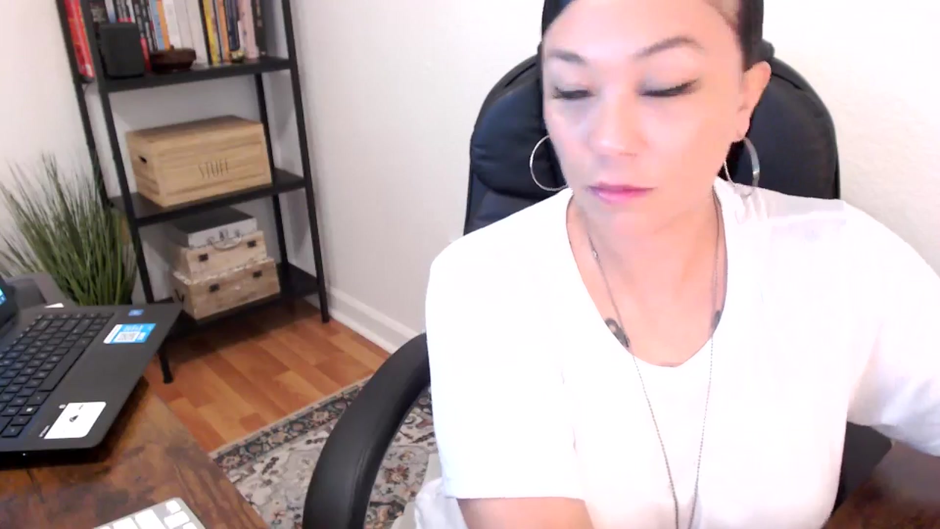 Gallery image thumbnail from MickaylaMoon's myfreecams stream on, 08/02/2024, 14:52 image 17 of 20