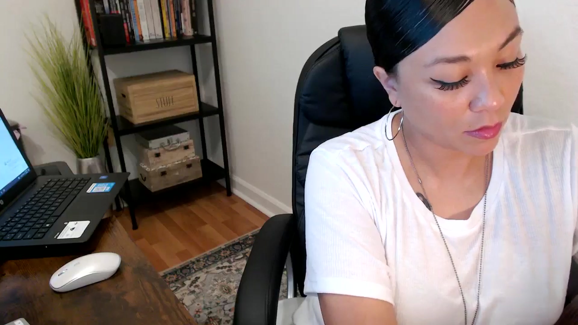 Gallery image thumbnail from MickaylaMoon's myfreecams stream on, 08/02/2024, 16:24 image 10 of 20