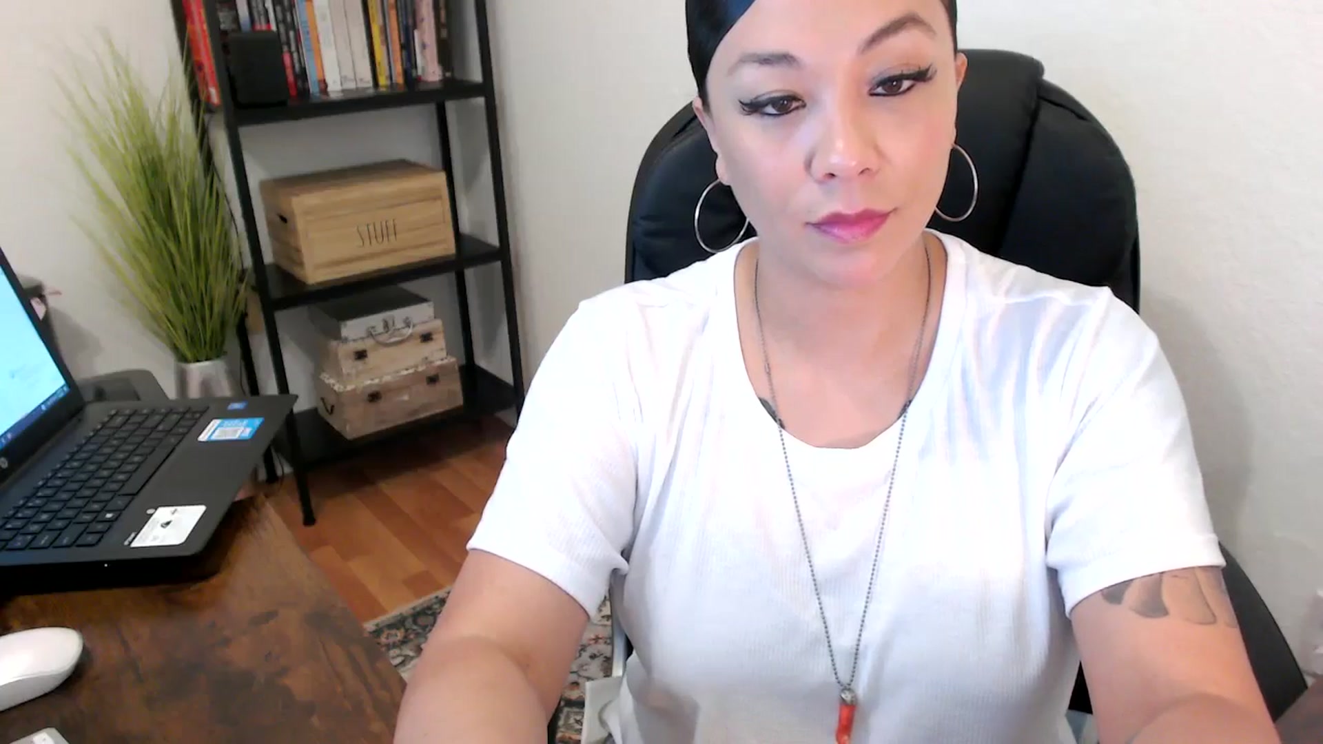 Gallery image thumbnail from MickaylaMoon's myfreecams stream on, 08/02/2024, 16:24 image 8 of 20