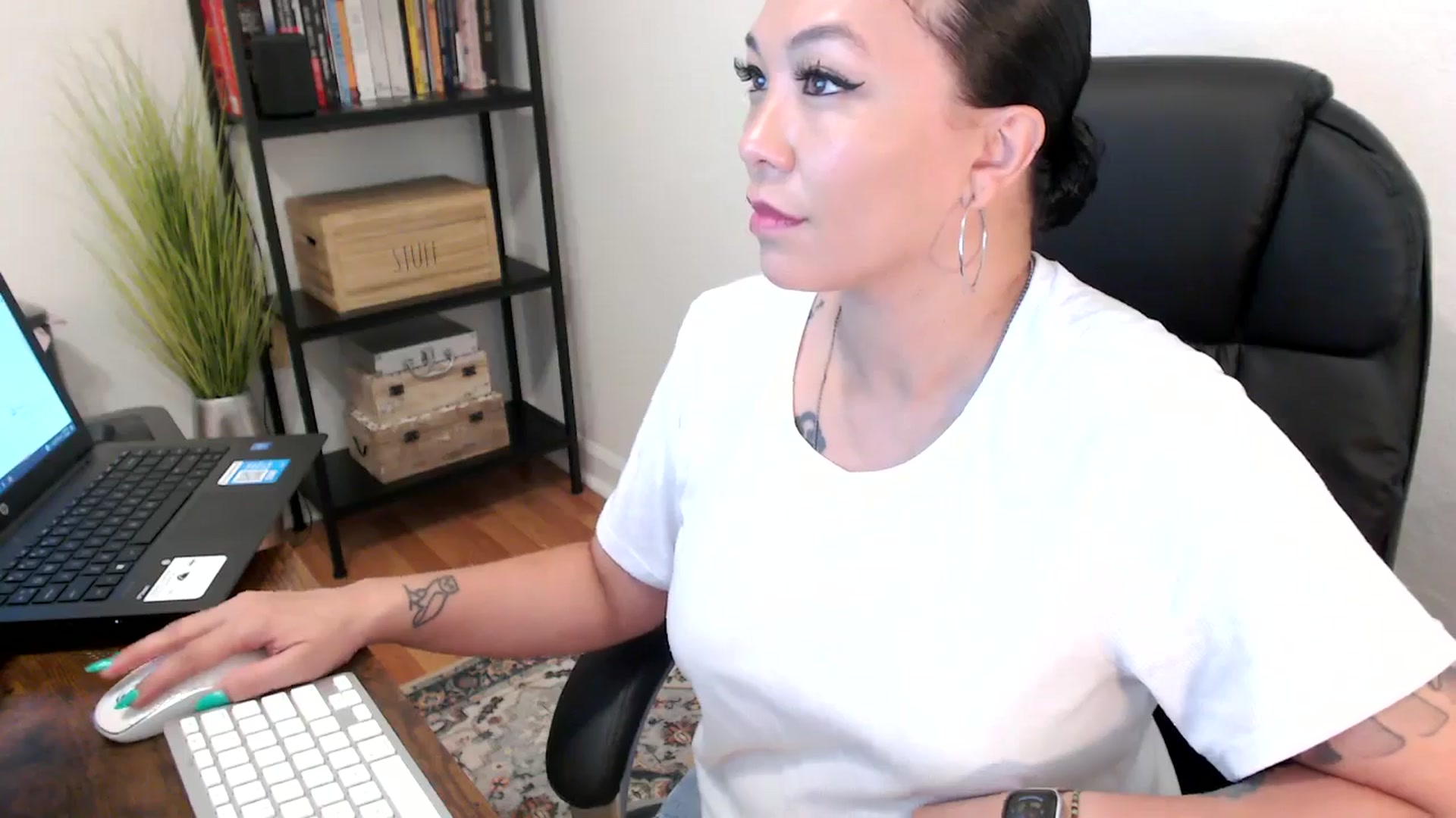 Gallery image thumbnail from MickaylaMoon's myfreecams stream on, 08/02/2024, 16:24 image 14 of 20