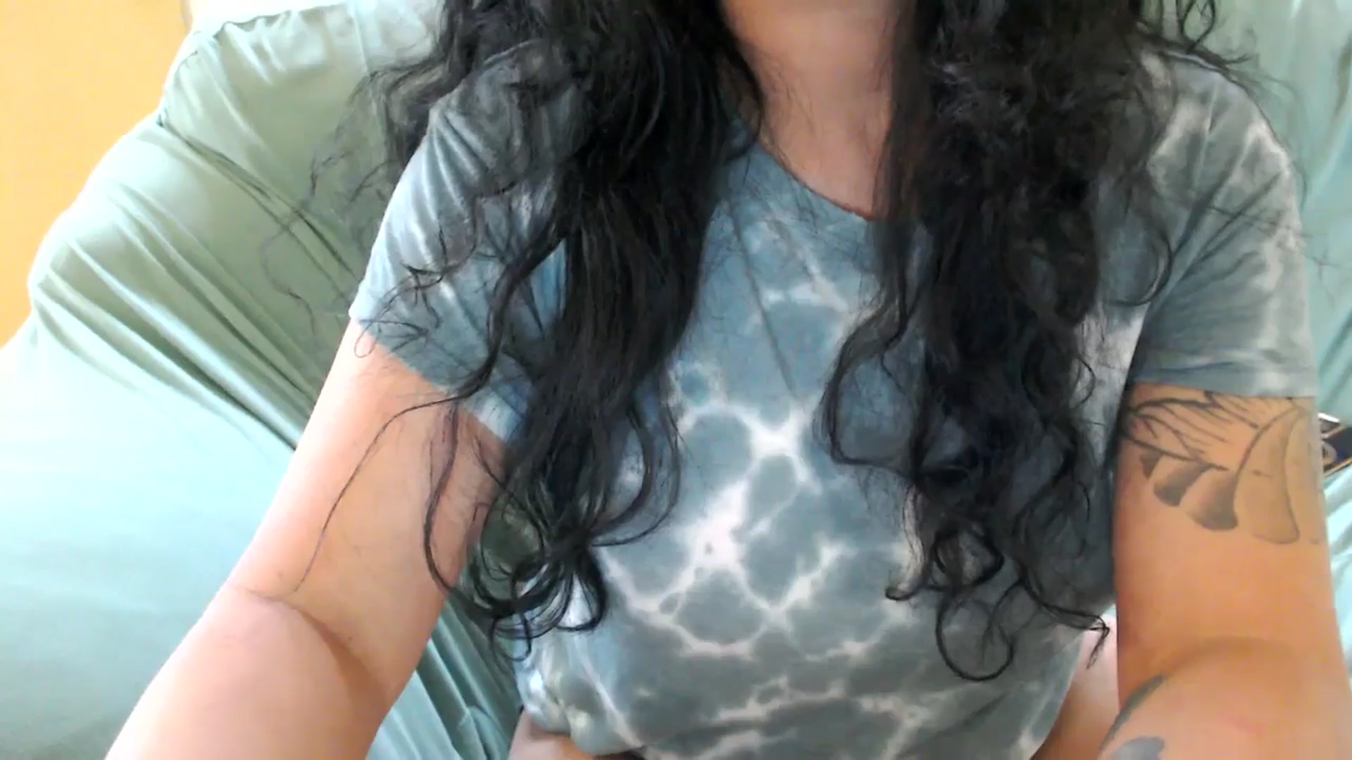 Gallery image thumbnail from MickaylaMoon's myfreecams stream on, 08/03/2024, 19:12 image 16 of 20