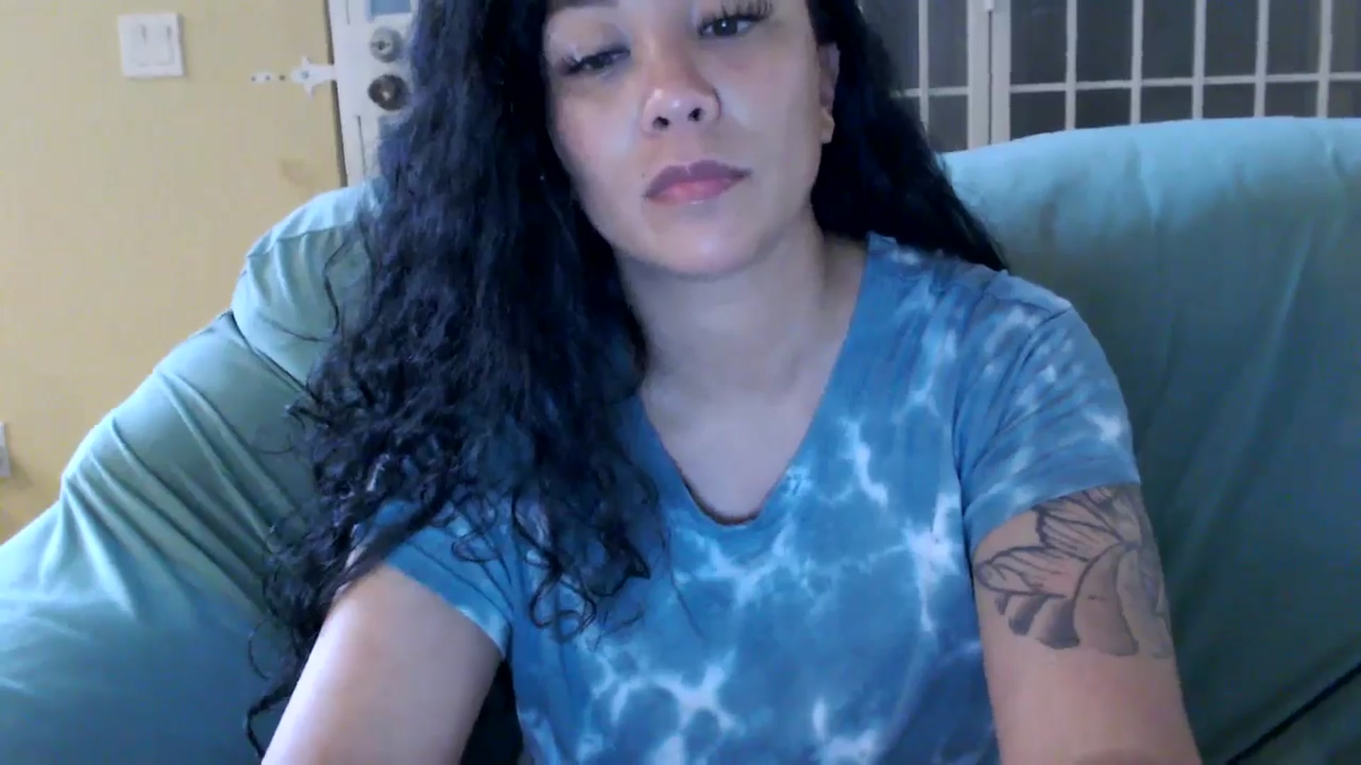 Gallery image thumbnail from MickaylaMoon's myfreecams stream on, 08/03/2024, 21:36 image 2 of 20