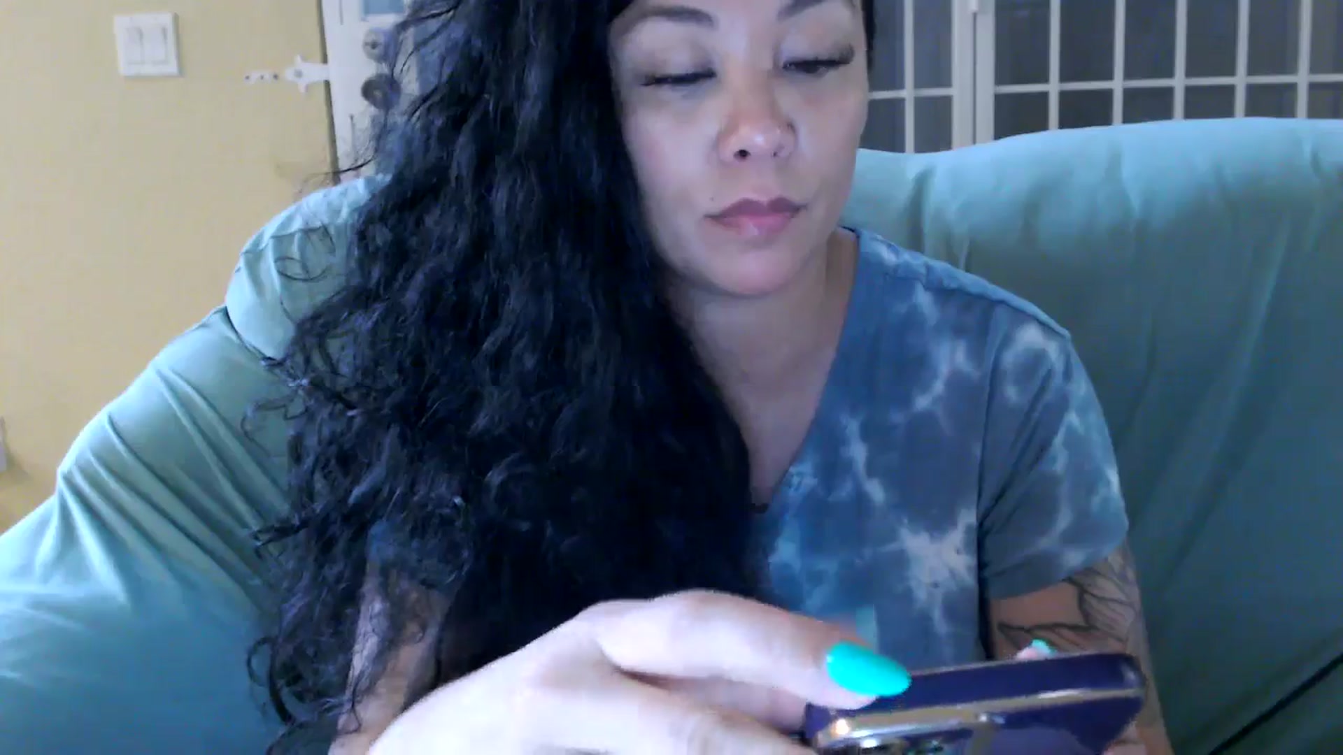 Gallery image thumbnail from MickaylaMoon's myfreecams stream on, 08/03/2024, 21:36 image 5 of 20