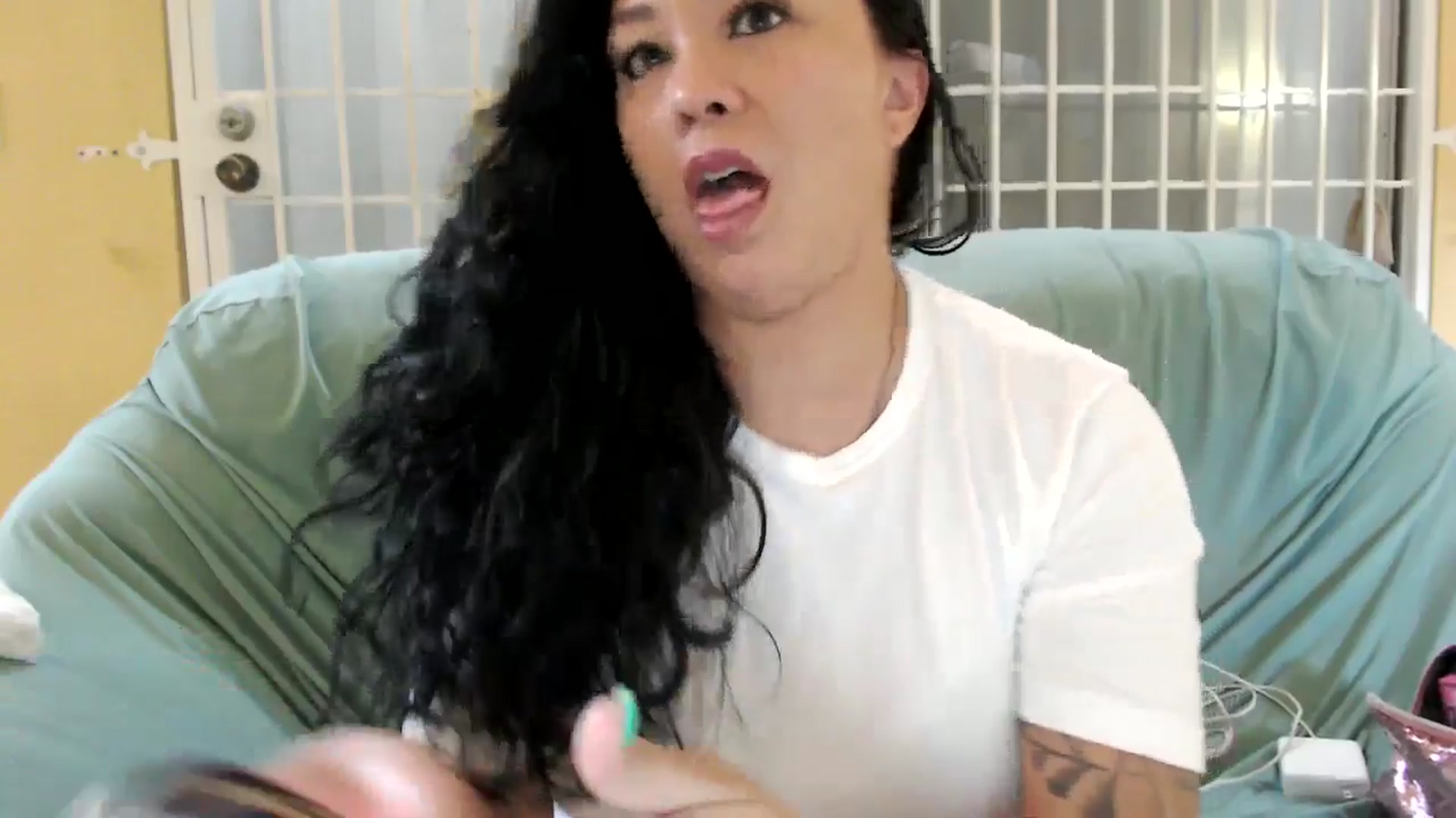 Gallery image thumbnail from MickaylaMoon's myfreecams stream on, 08/04/2024, 14:31 image 20 of 20