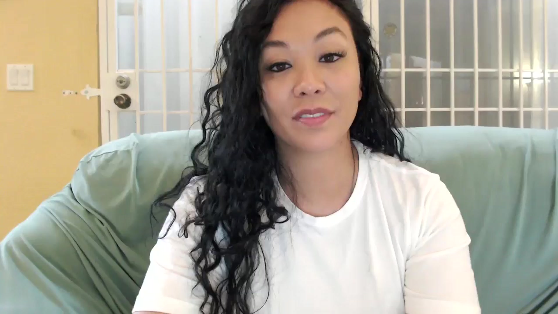 Gallery image thumbnail from MickaylaMoon's myfreecams stream on, 08/04/2024, 15:16 image 17 of 20