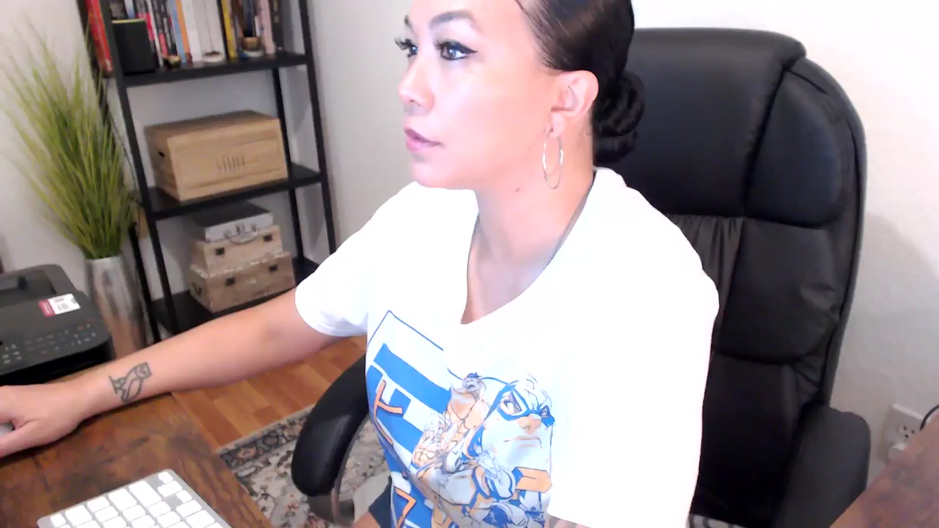 Gallery image thumbnail from MickaylaMoon's myfreecams stream on, 08/05/2024, 14:00 image 3 of 20