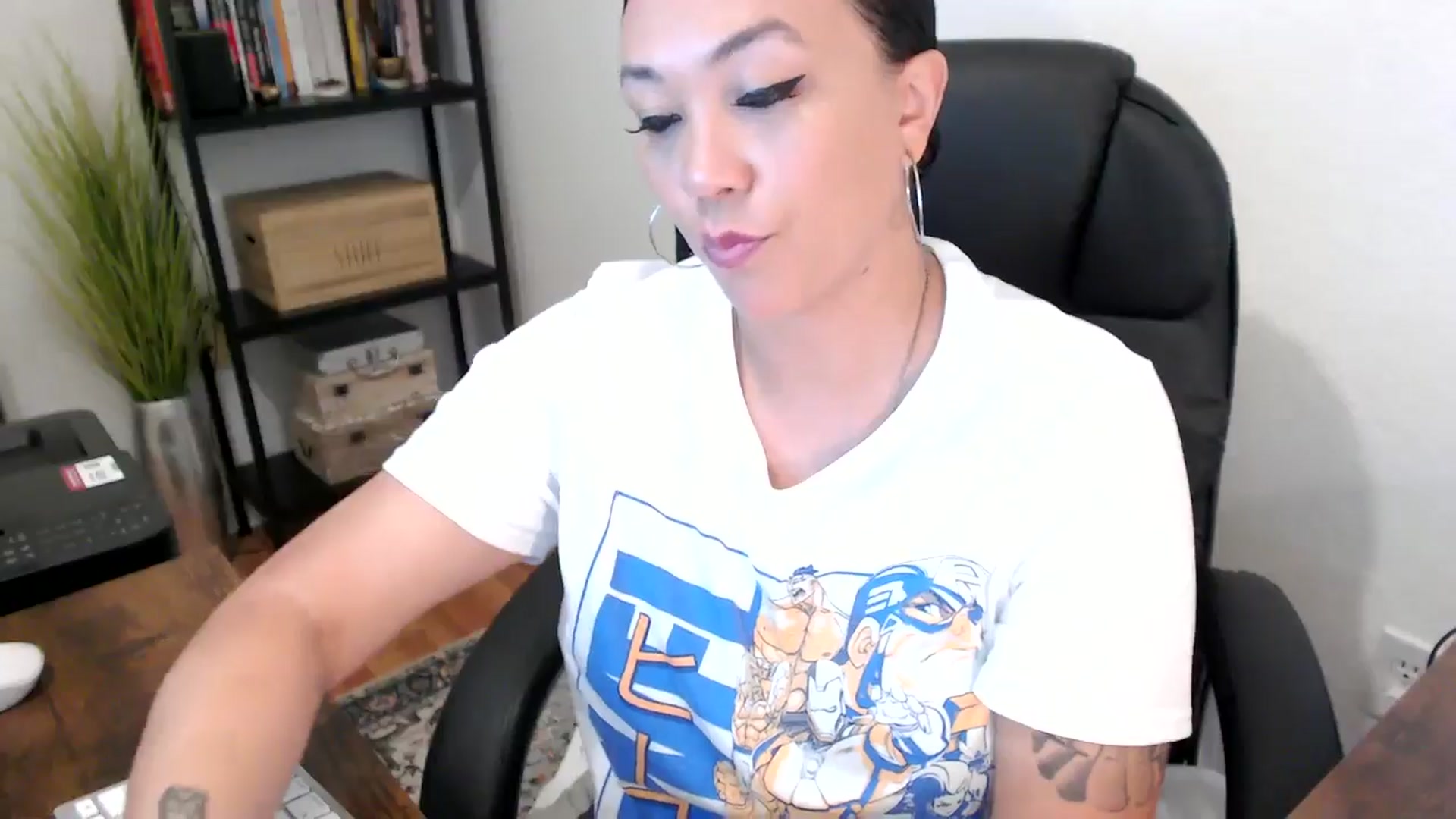 Gallery image thumbnail from MickaylaMoon's myfreecams stream on, 08/05/2024, 14:00 image 5 of 20