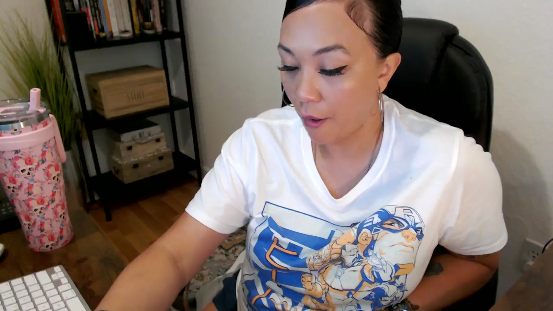 Gallery image thumbnail from MickaylaMoon's myfreecams stream on, 08/05/2024, 14:00 image 13 of 20