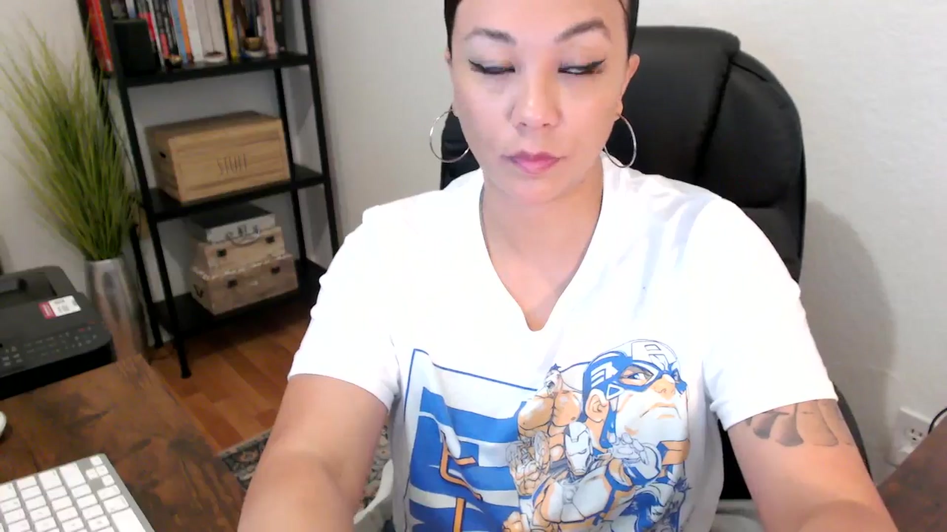Gallery image thumbnail from MickaylaMoon's myfreecams stream on, 08/05/2024, 14:32 image 12 of 20