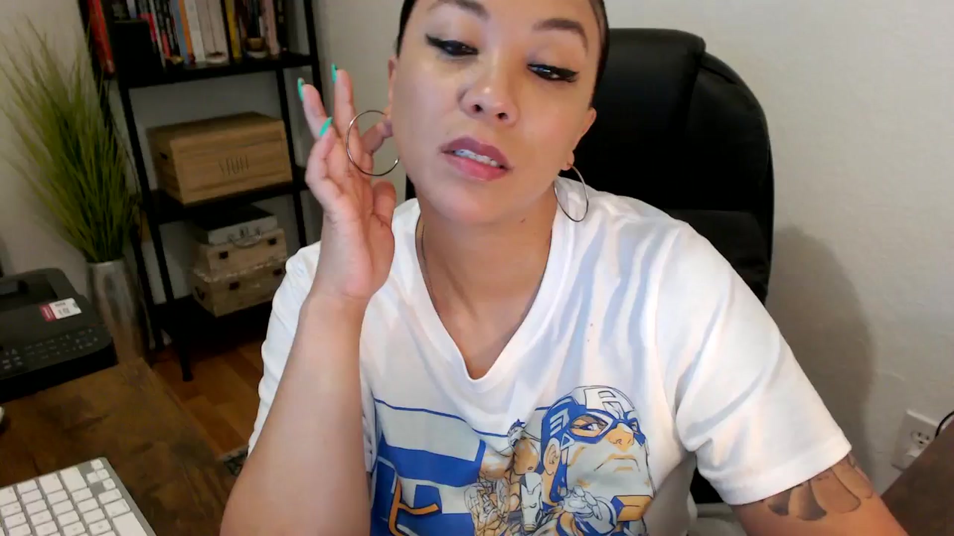 Gallery image thumbnail from MickaylaMoon's myfreecams stream on, 08/05/2024, 14:32 image 1 of 20