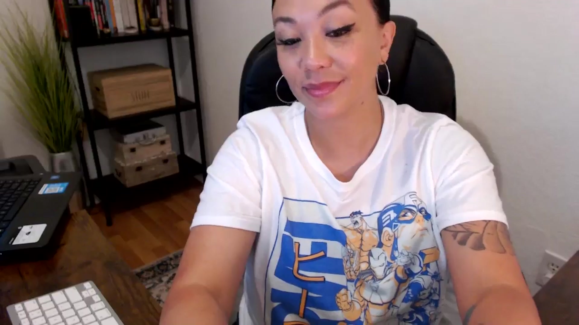 Gallery image thumbnail from MickaylaMoon's myfreecams stream on, 08/05/2024, 16:15 image 19 of 20