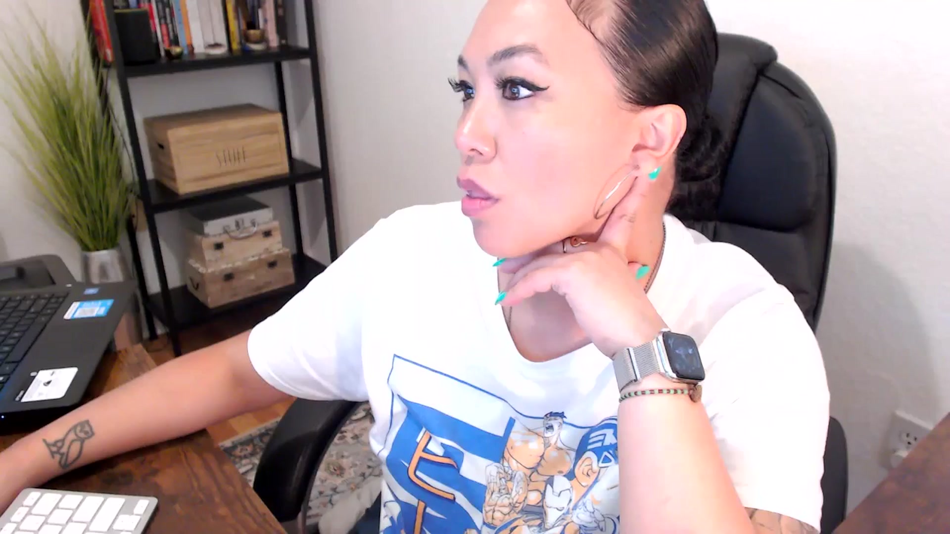 Gallery image thumbnail from MickaylaMoon's myfreecams stream on, 08/05/2024, 16:33 image 10 of 20
