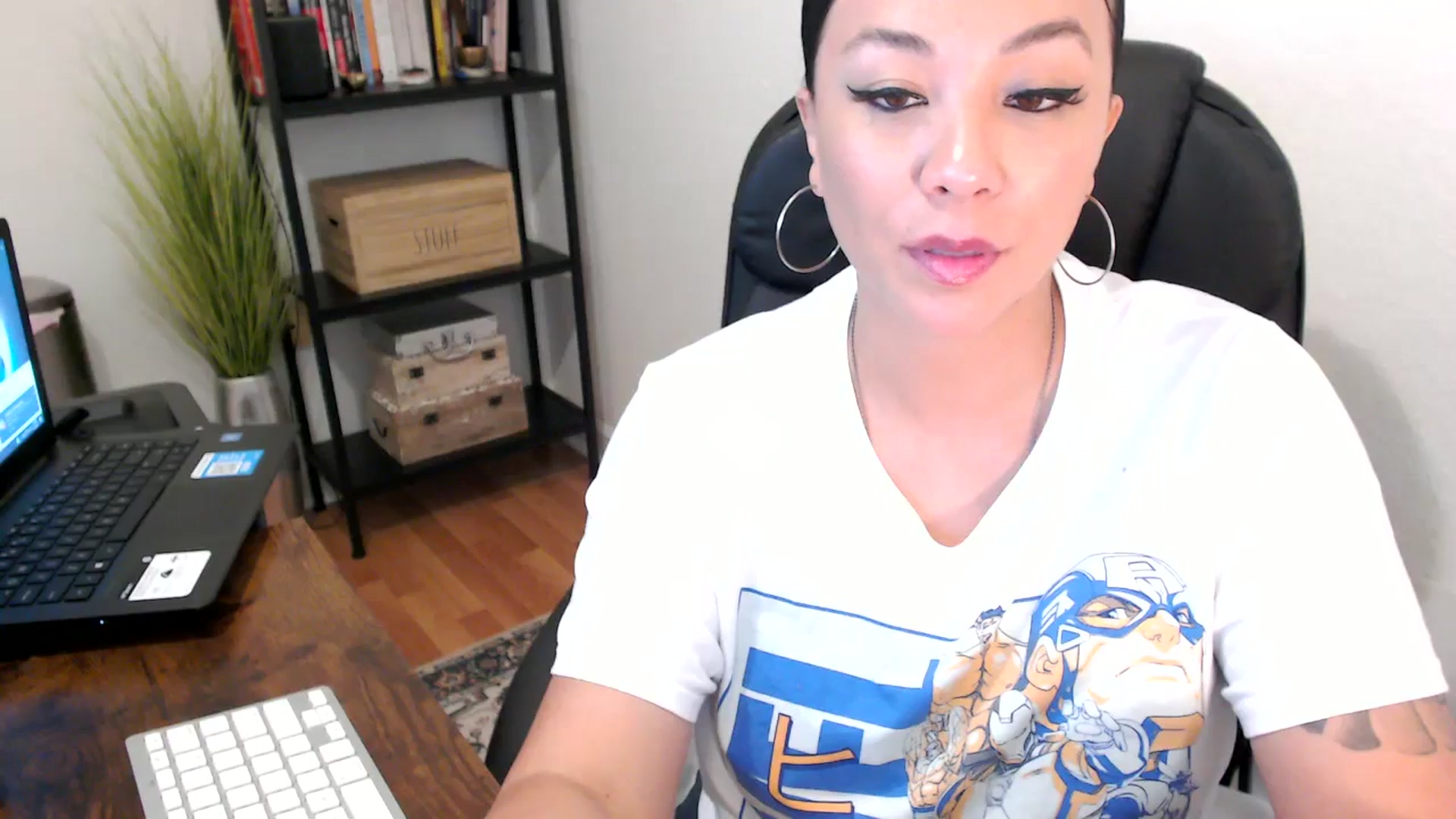 Gallery image thumbnail from MickaylaMoon's myfreecams stream on, 08/05/2024, 17:19 image 18 of 20