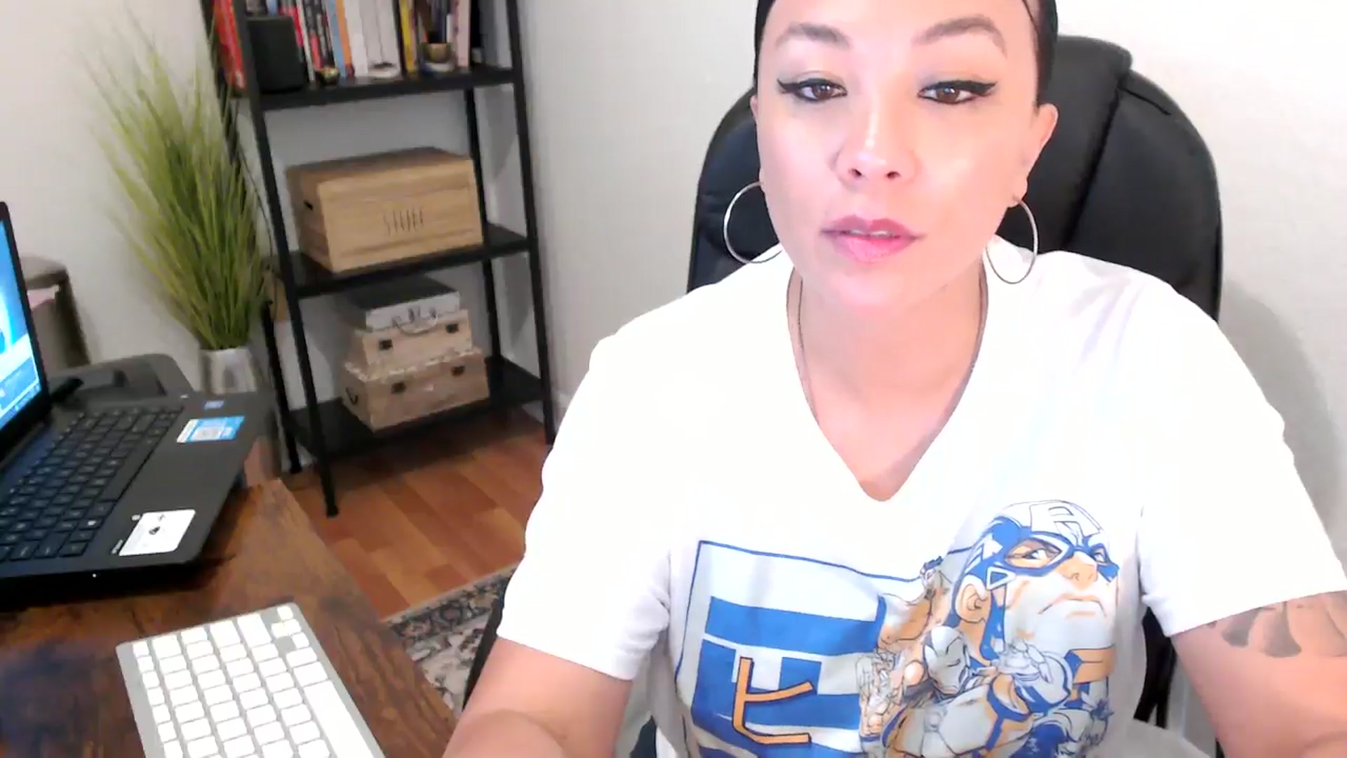 Gallery image thumbnail from MickaylaMoon's myfreecams stream on, 08/05/2024, 17:19 image 3 of 20