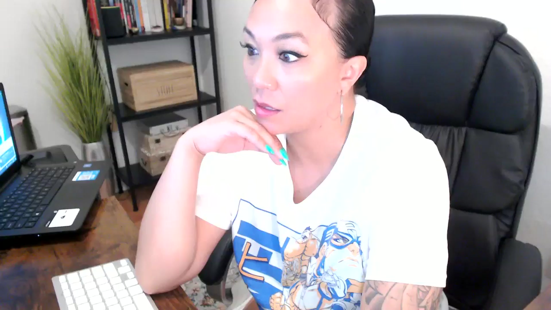 Gallery image thumbnail from MickaylaMoon's myfreecams stream on, 08/05/2024, 17:19 image 12 of 20
