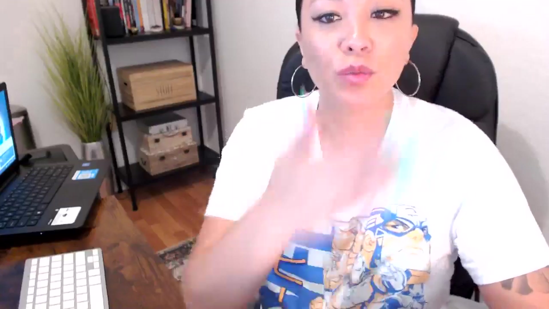 Gallery image thumbnail from MickaylaMoon's myfreecams stream on, 08/05/2024, 17:45 image 8 of 20