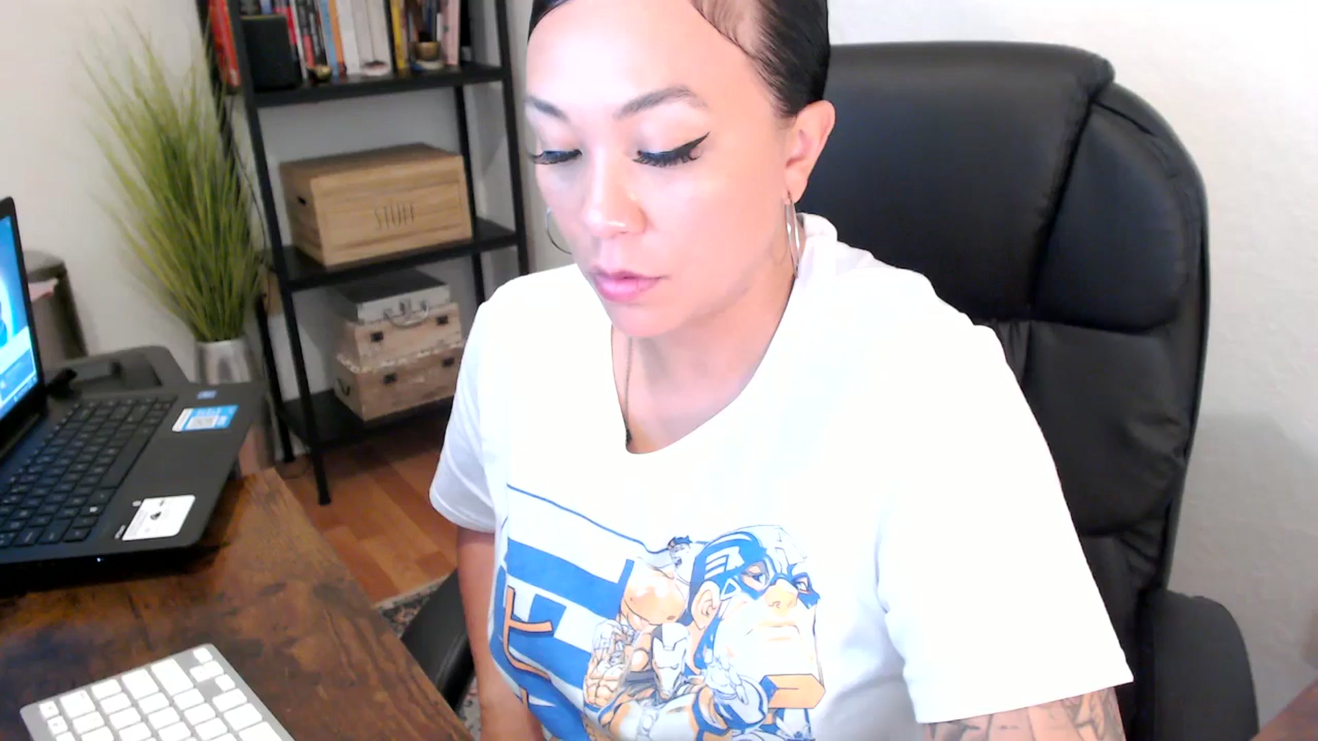 Gallery image thumbnail from MickaylaMoon's myfreecams stream on, 08/05/2024, 18:29 image 20 of 20