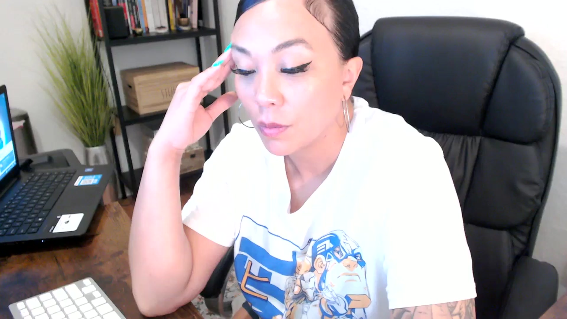Gallery image thumbnail from MickaylaMoon's myfreecams stream on, 08/05/2024, 18:29 image 14 of 20